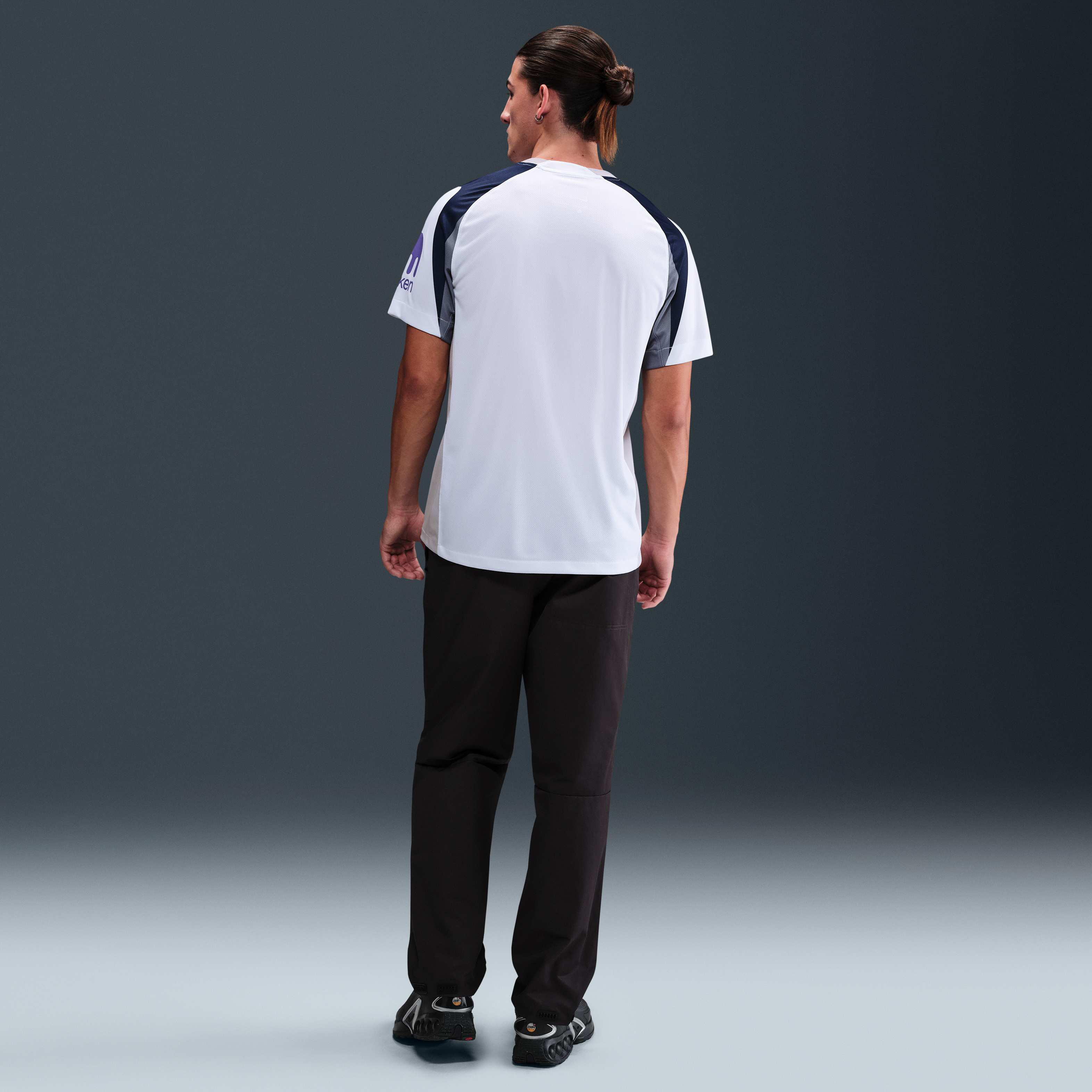 توتنهام هوتسبير 26/2025 ستيديوم الأساسي image number 4