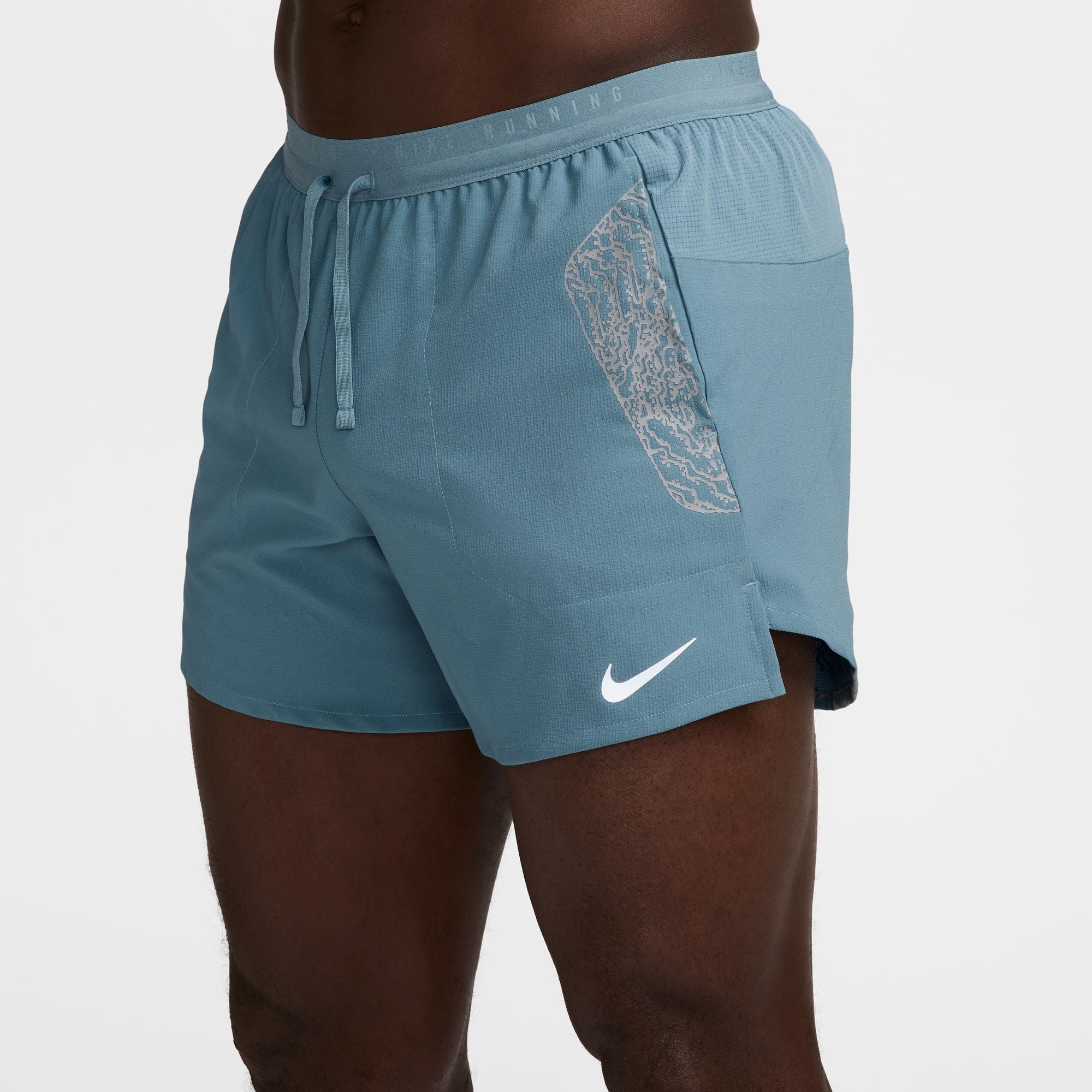 Nike Stride  image number 2