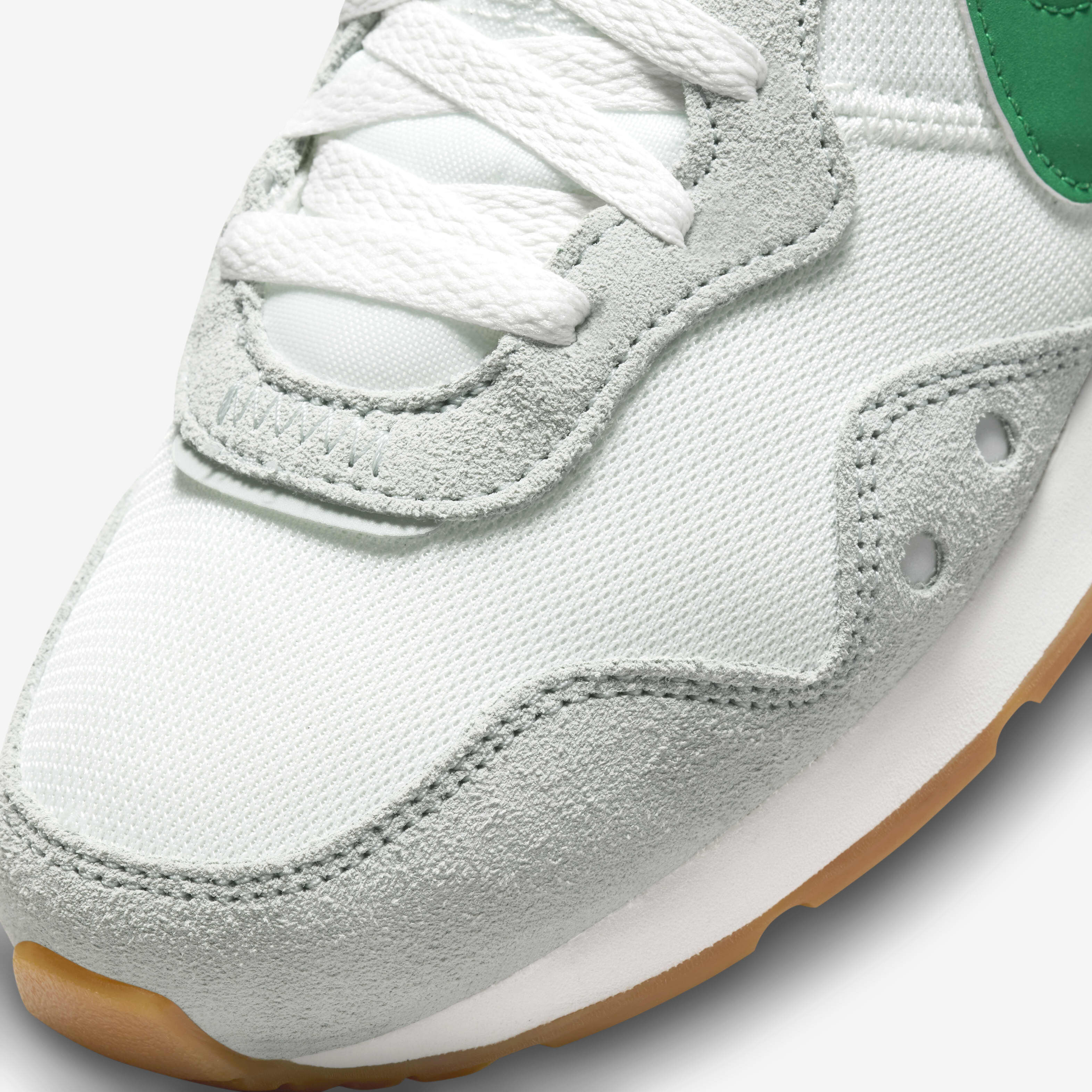 Nike Venture Runner image number 6