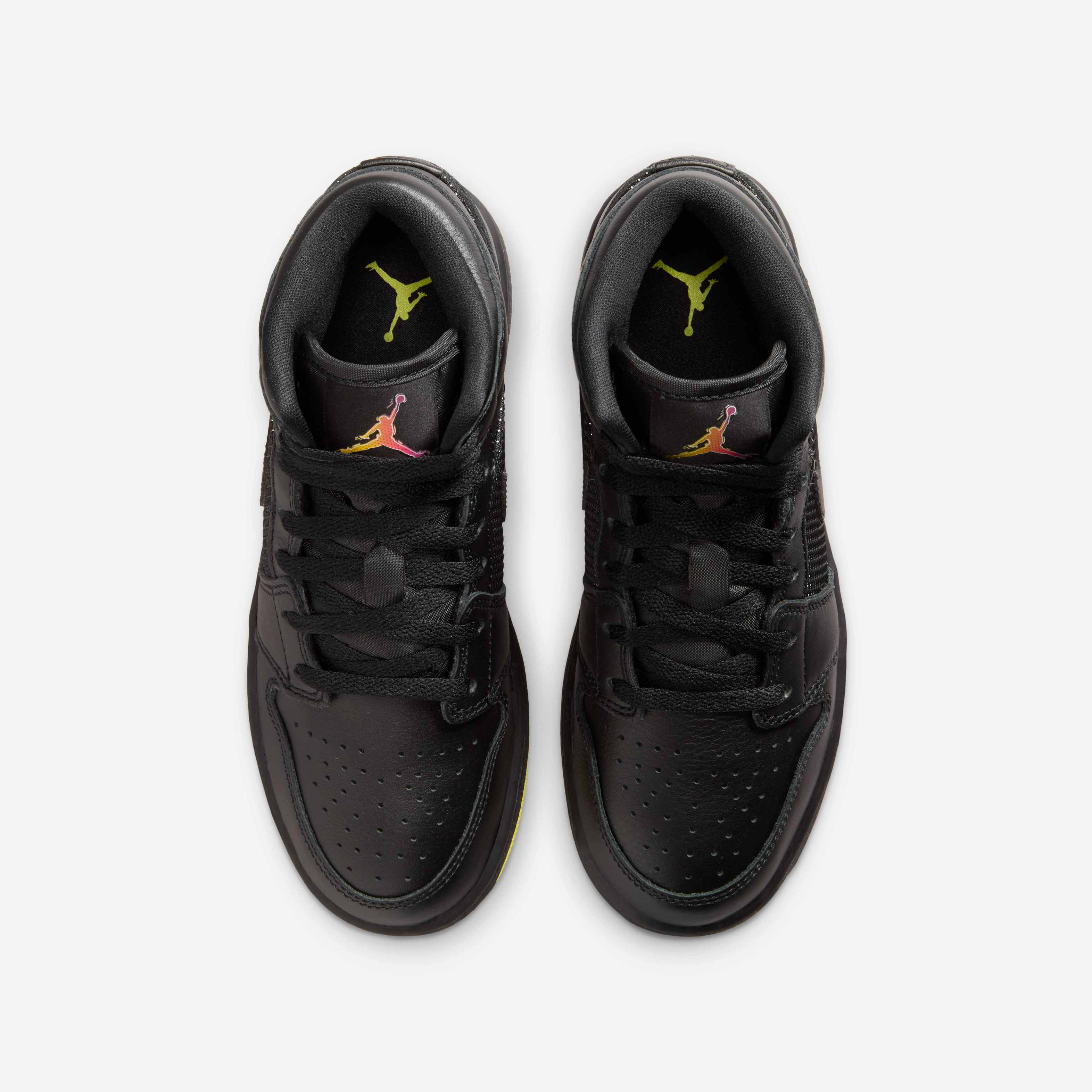 Air Jordan 1 Mid SE image number 3