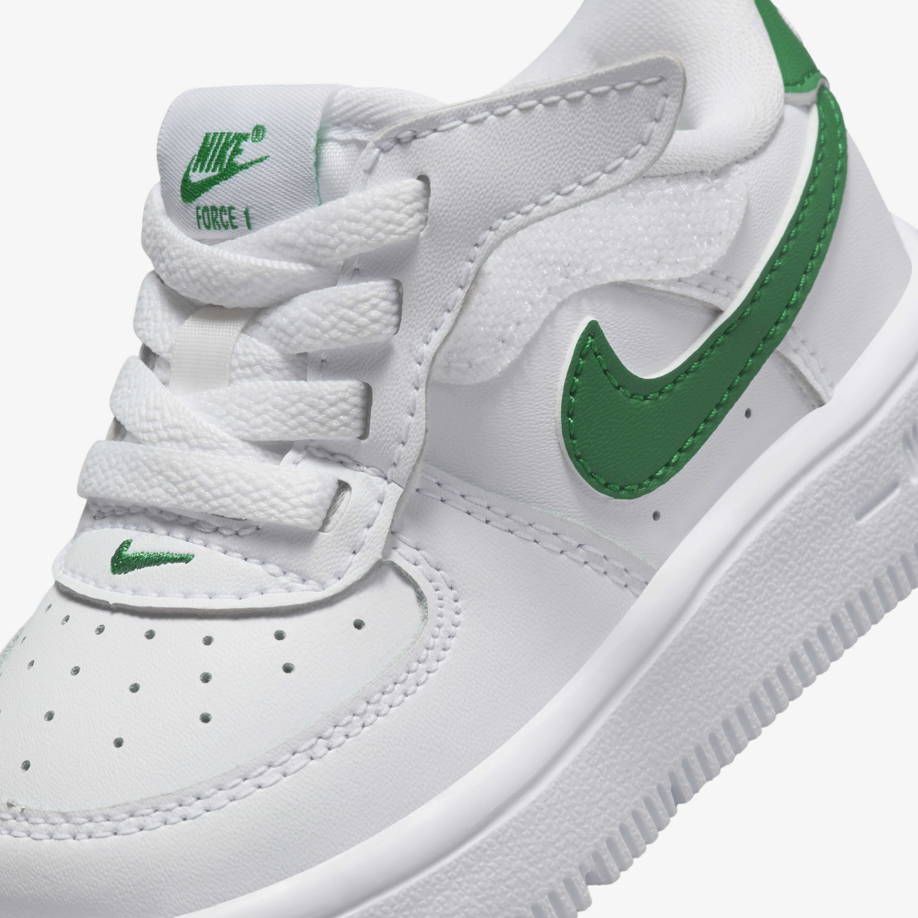 Nike Force 1 Low EasyOn image number 6