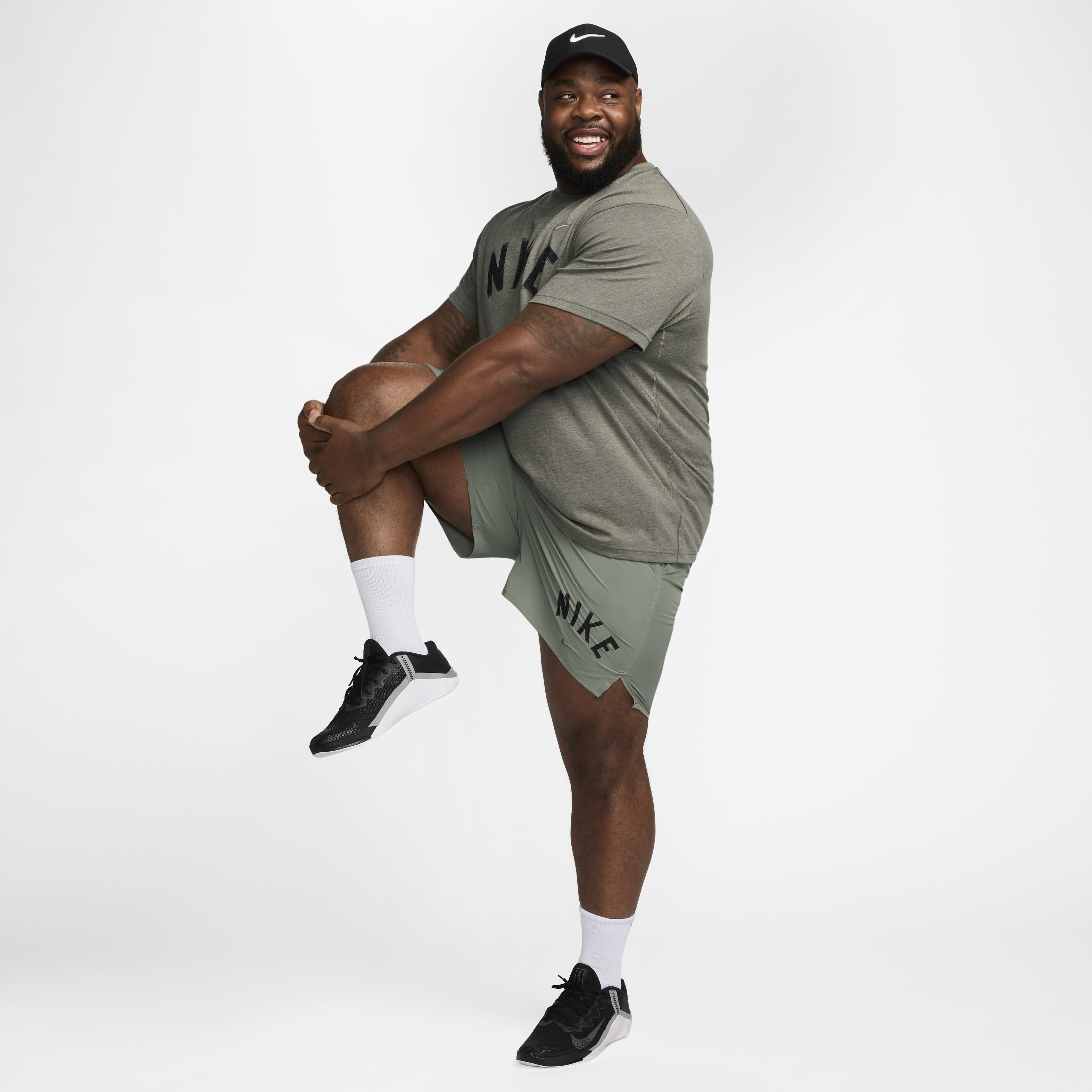 Nike Unlimited Swoosh image number 11