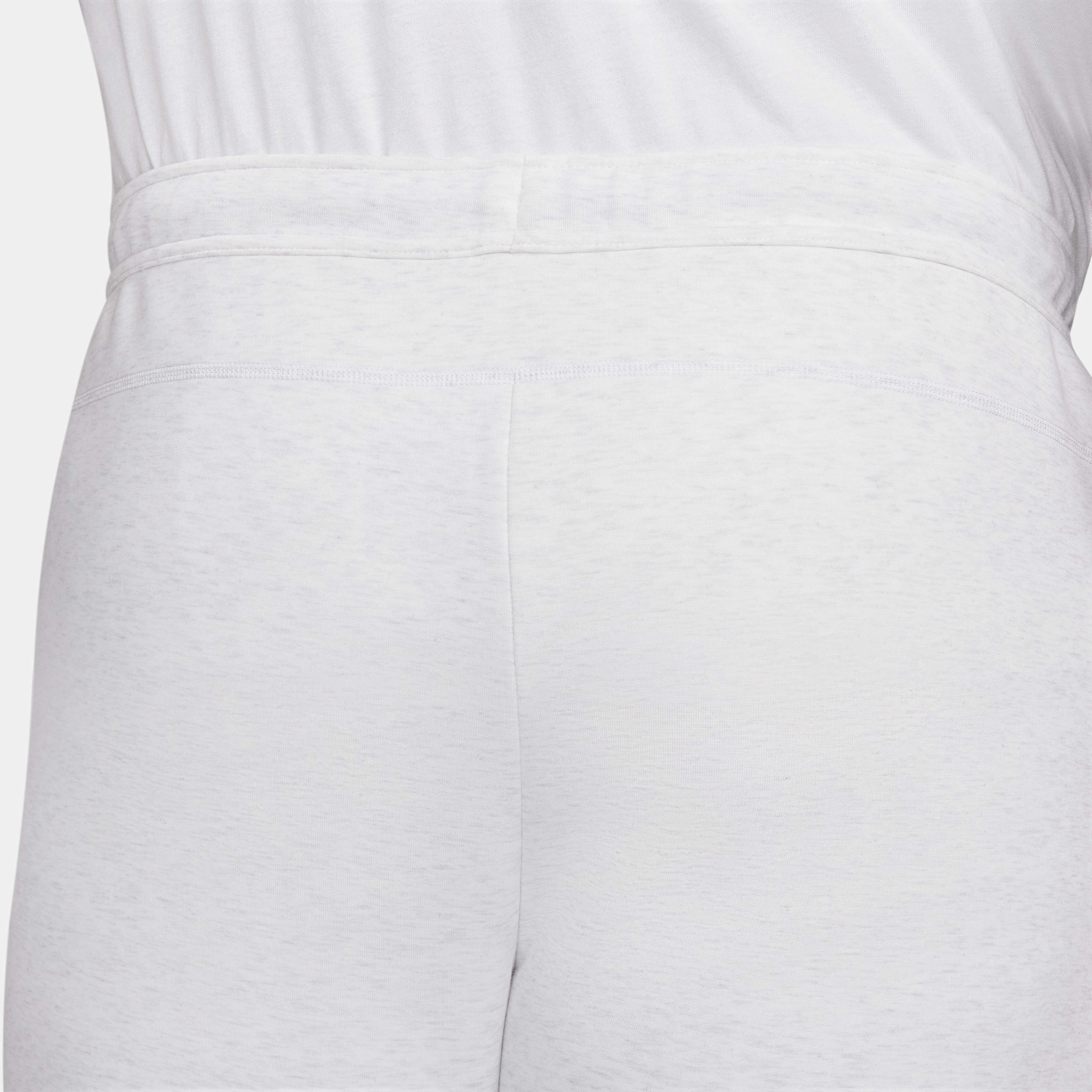 Nike Sportswear Tech Fleece image number 16