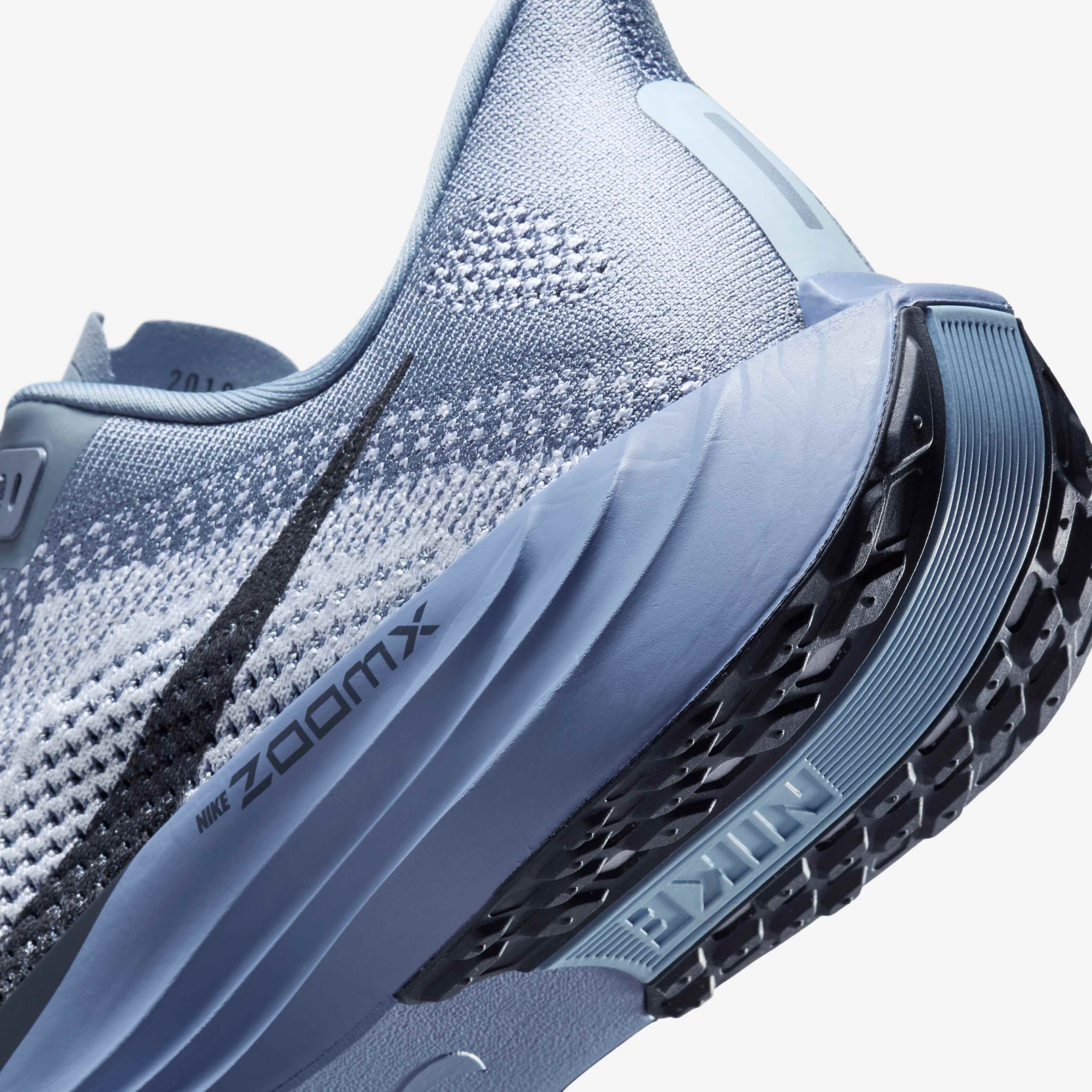 Nike Pegasus Plus image number 7