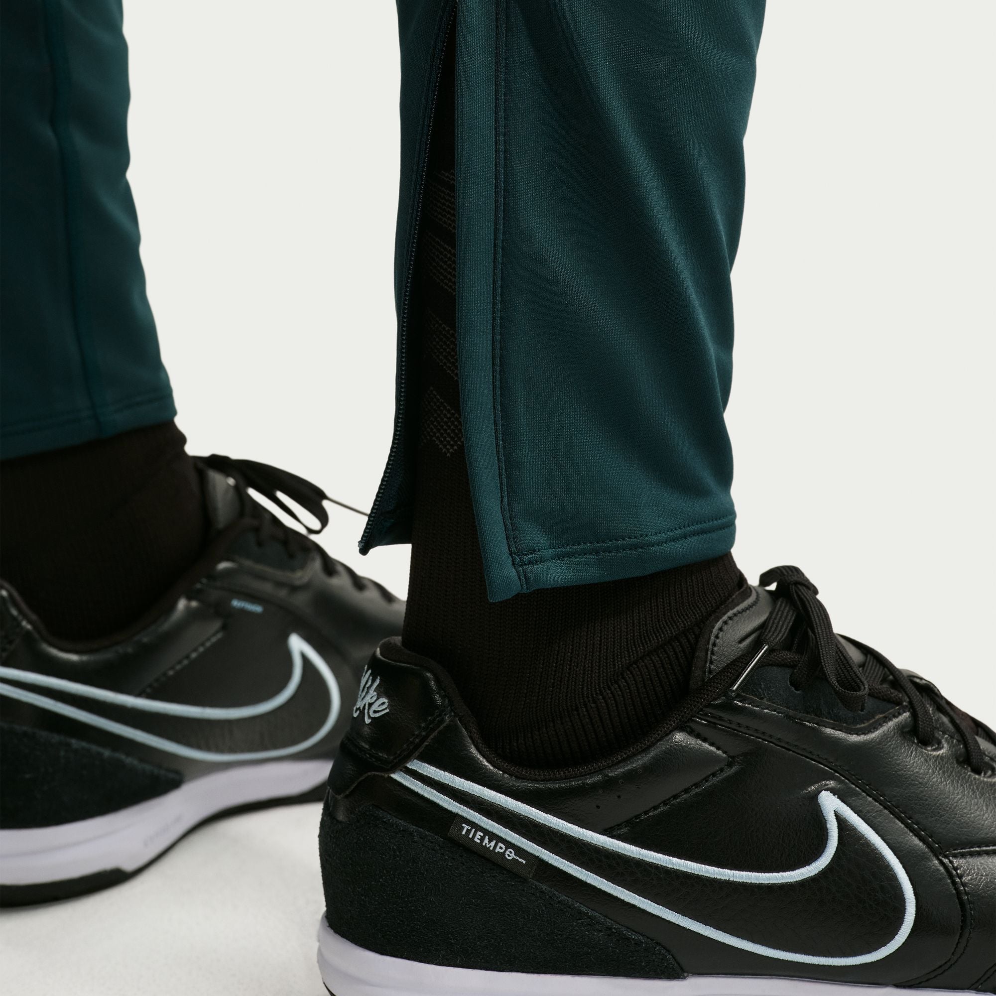 Nike Strike image number 5