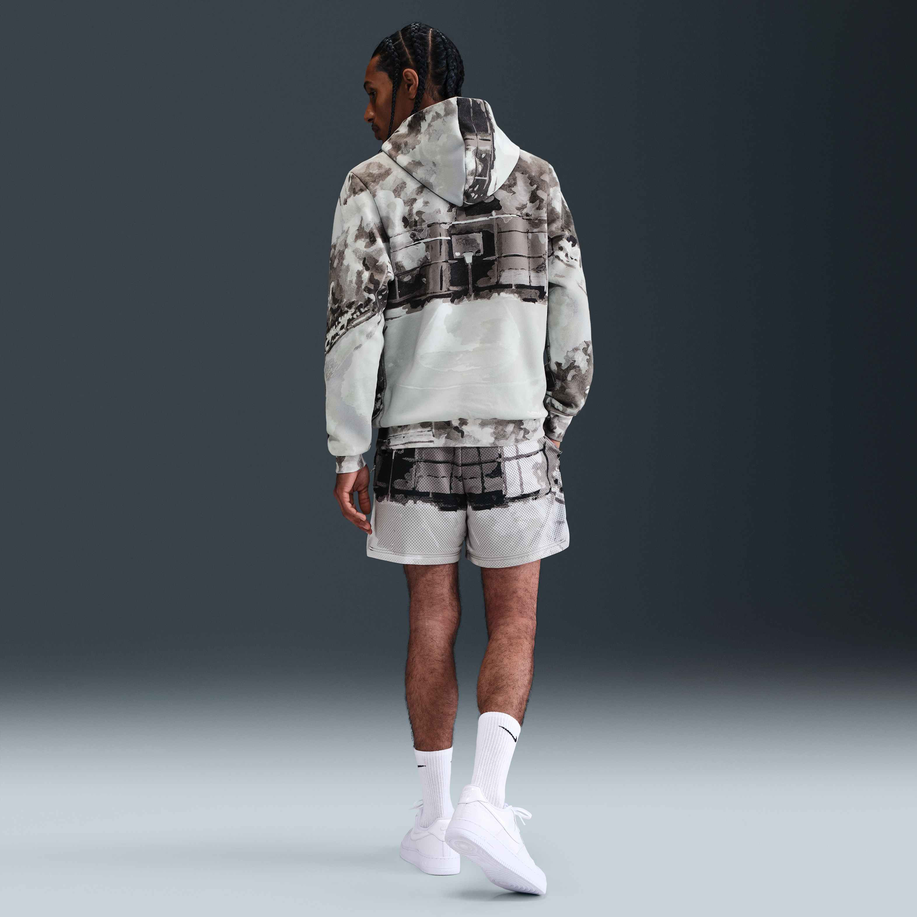 Nike image number 3