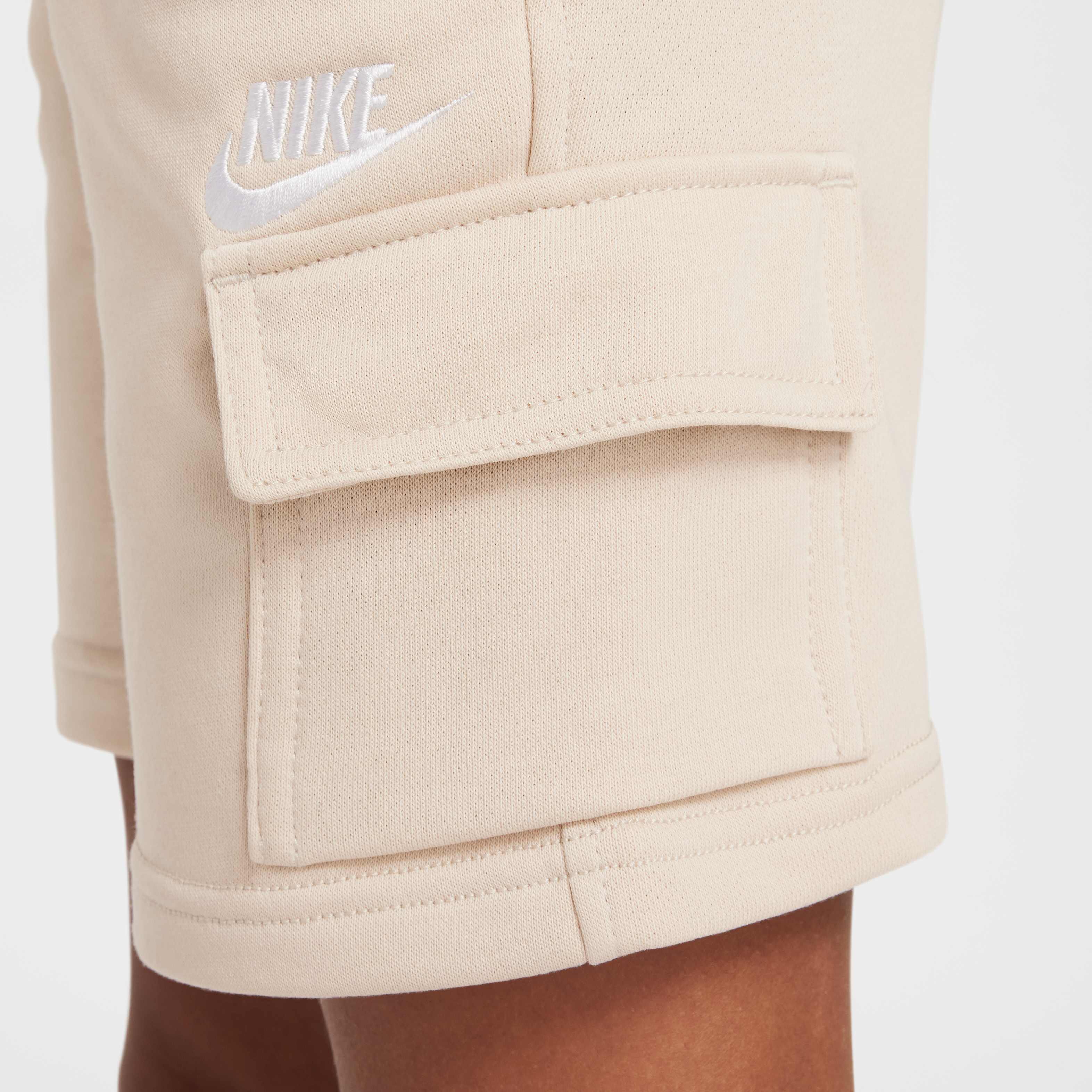 Nike Sportswear Club image number 5