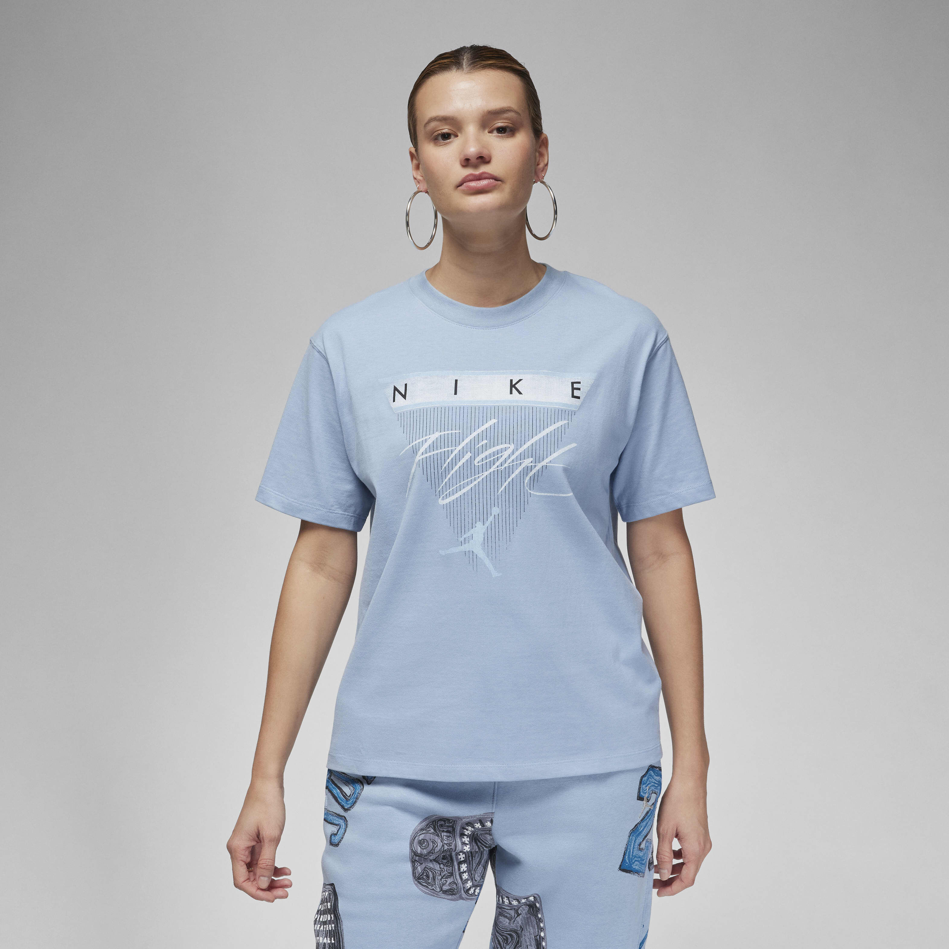 Have a nike vibe shirt top
