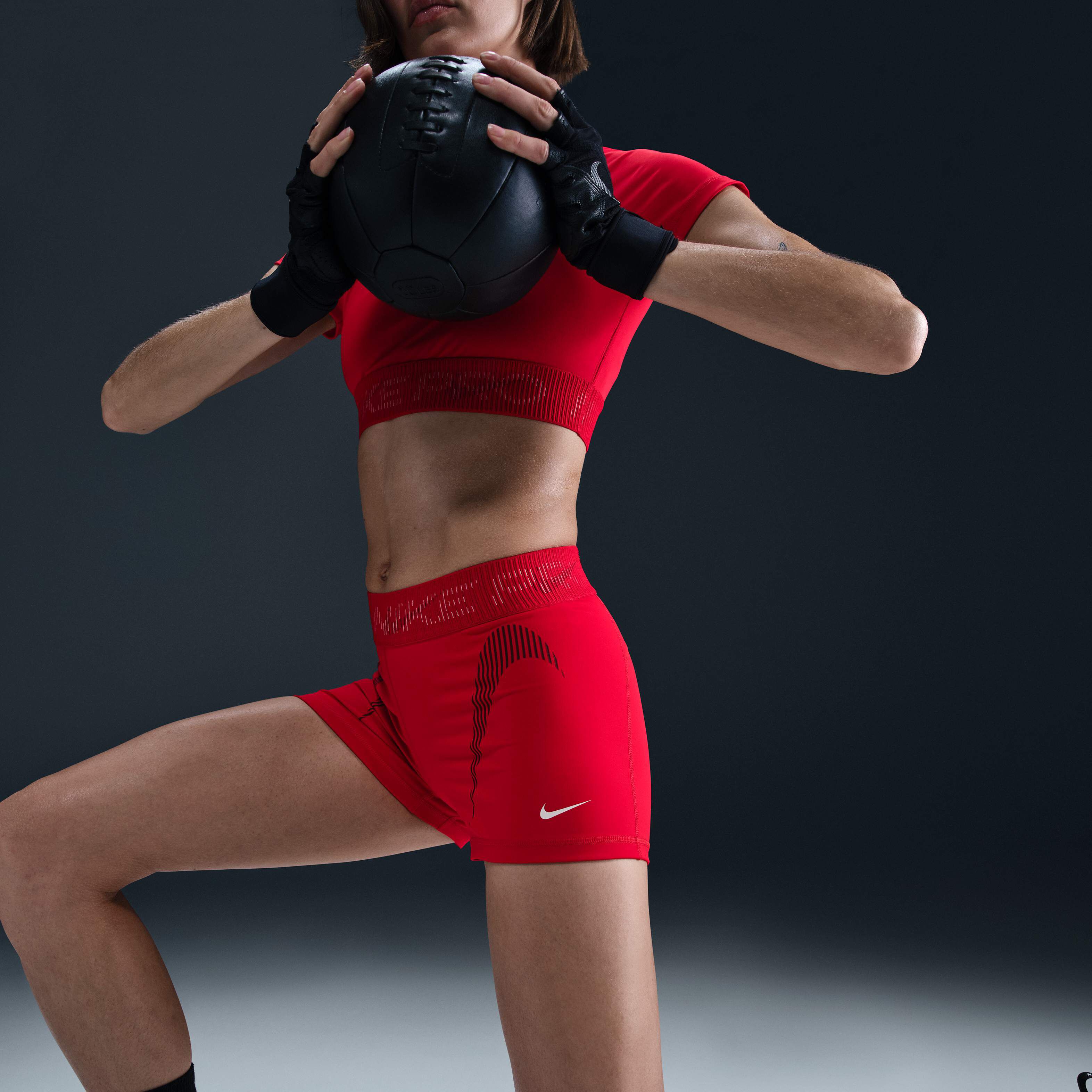 نايكي برو image number 4