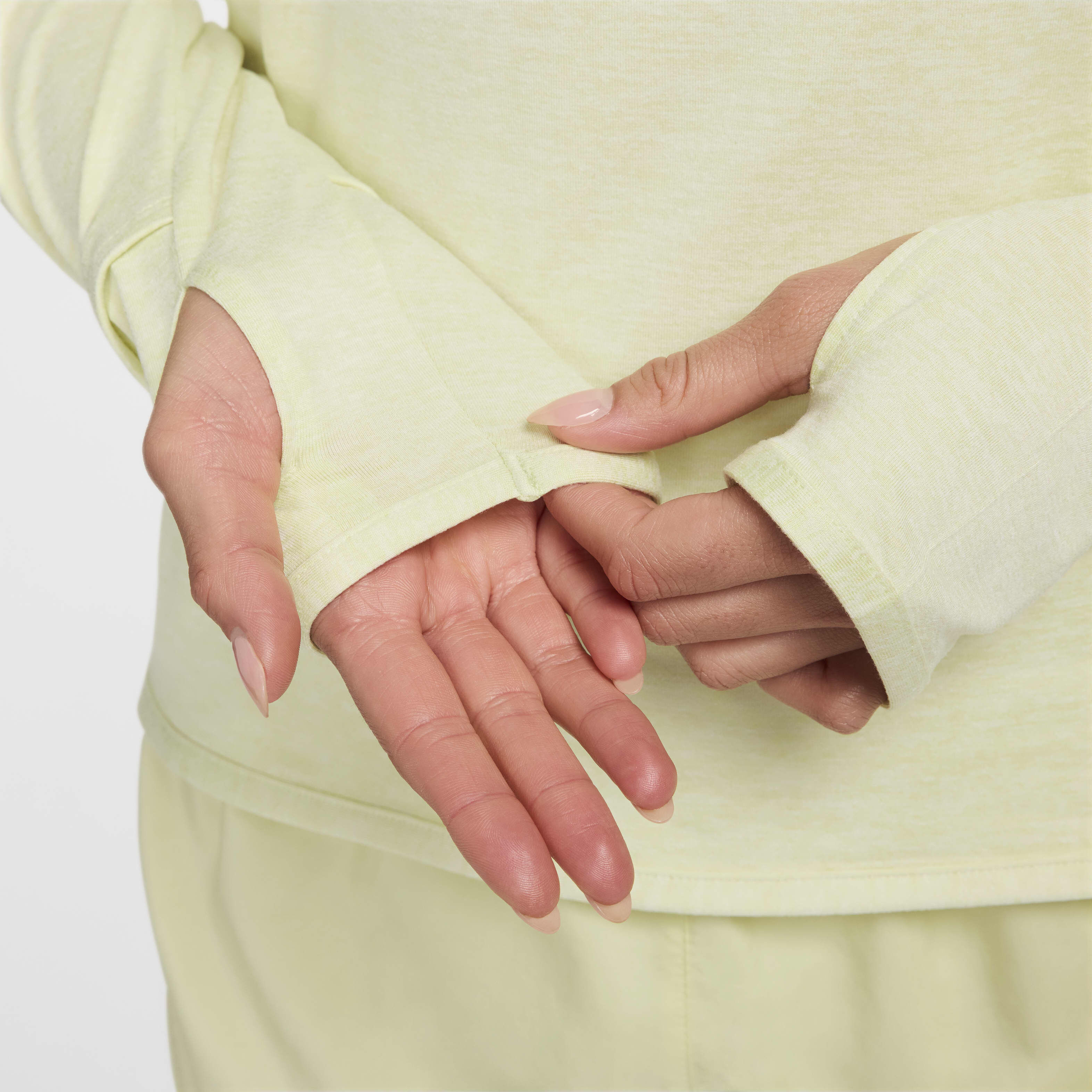 Nike Dri-FIT Swift UV image number 3