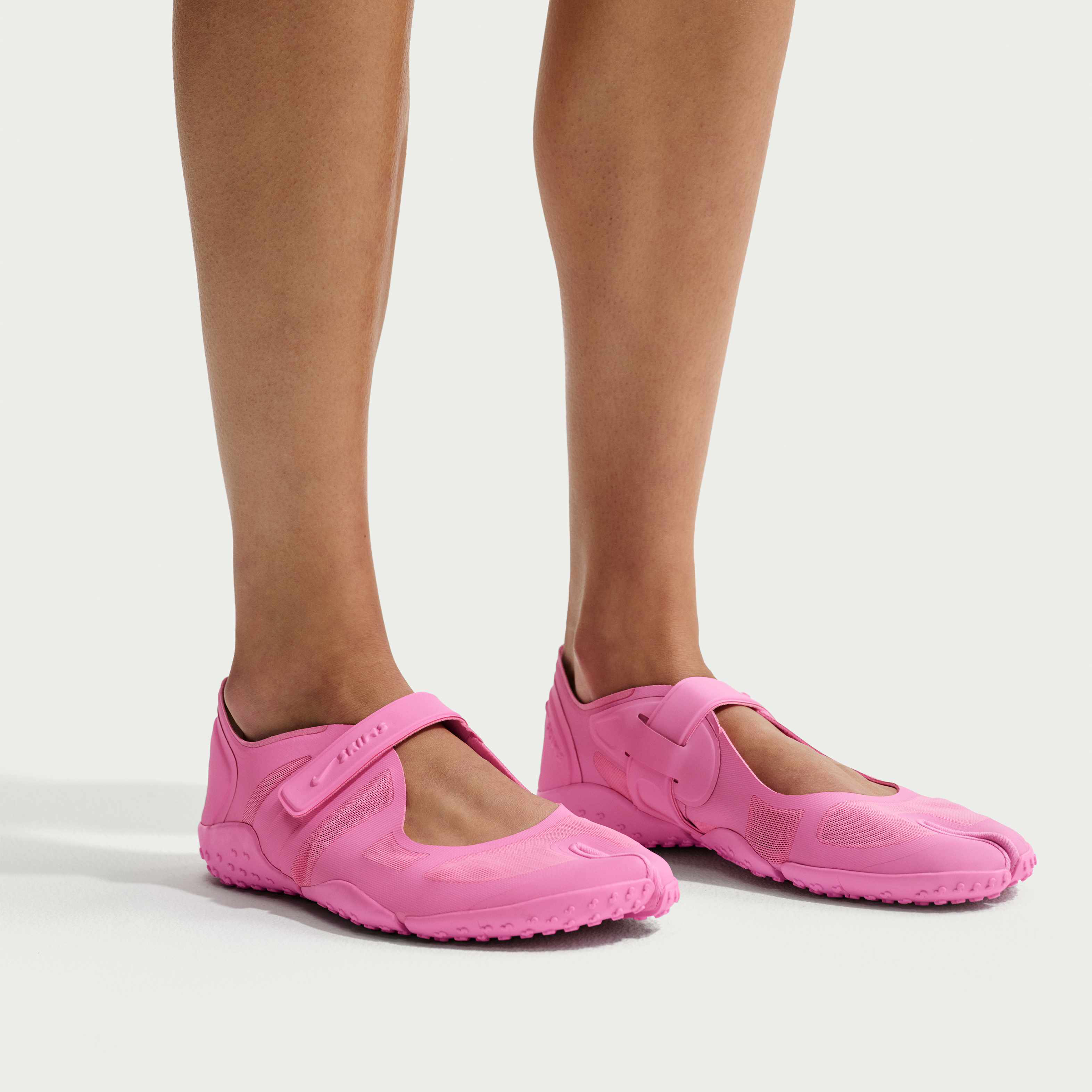 NikeSKIMS Rift Mesh image number 10