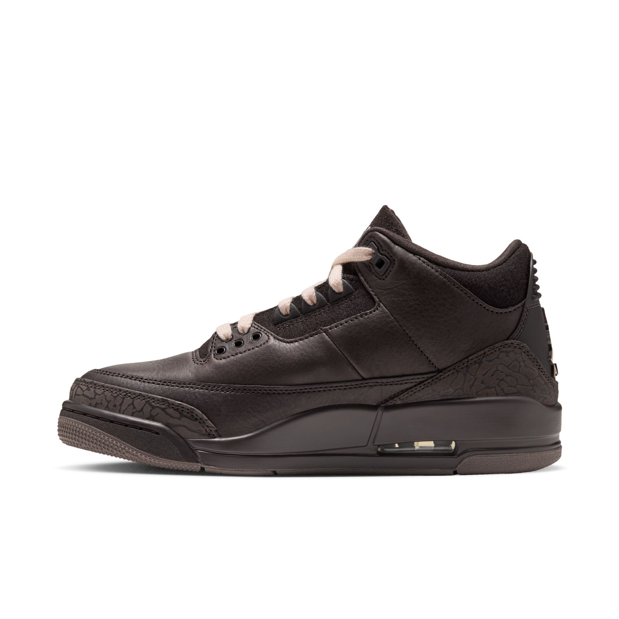 Air Jordan 3 Retro image number 4