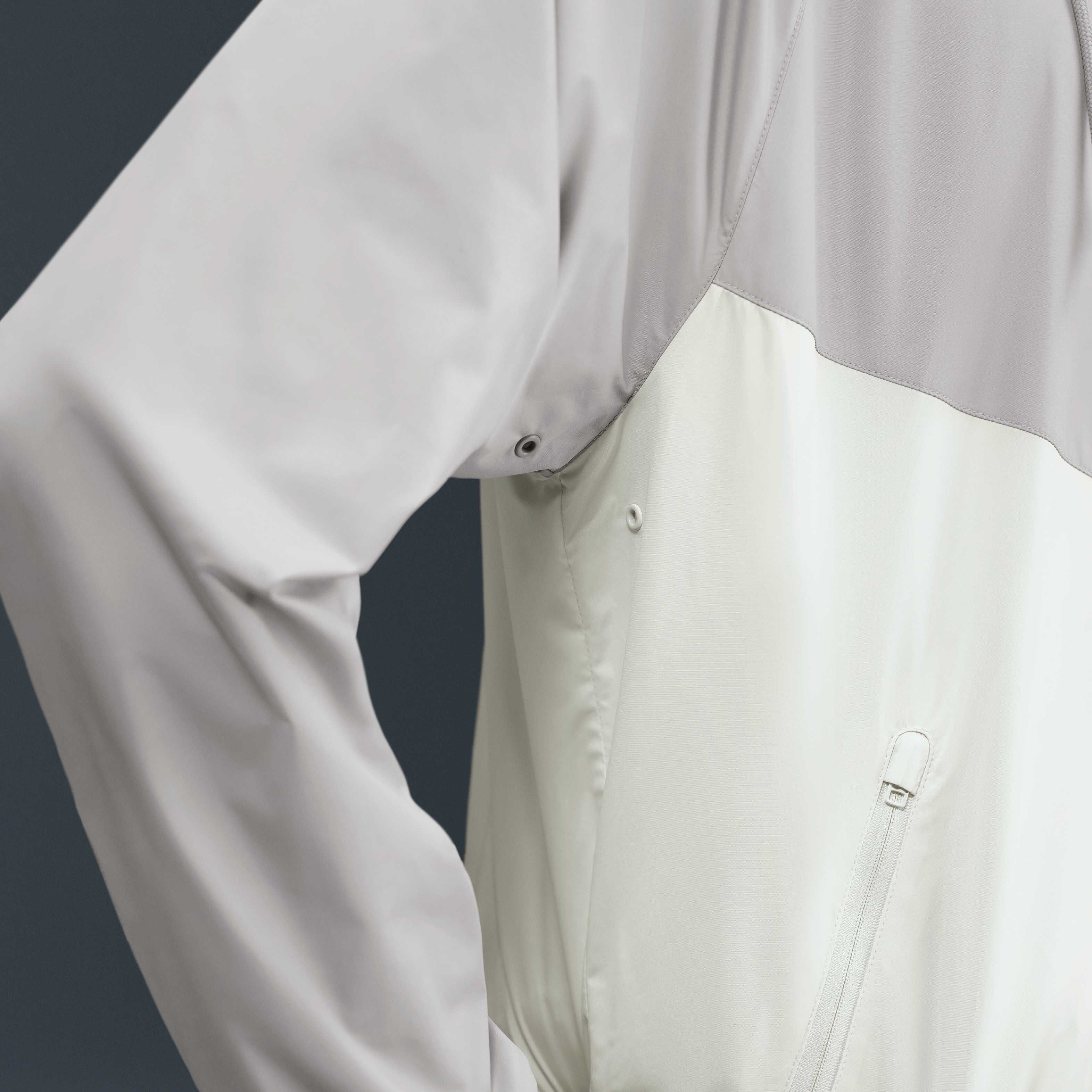 نايكي ويندرانر image number 5