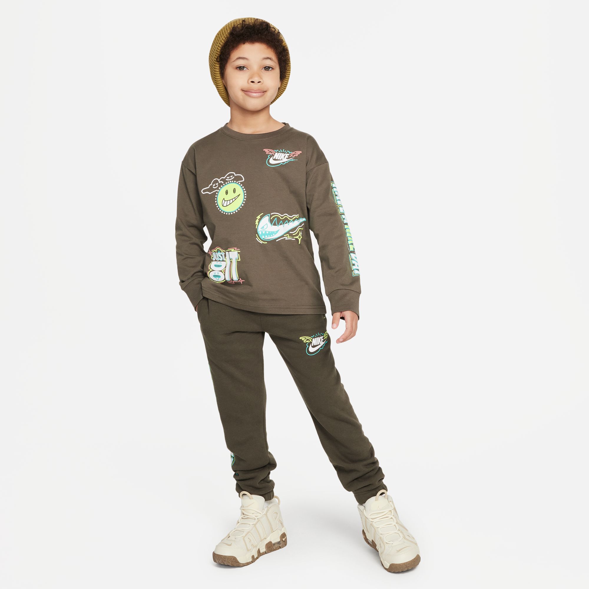 Nike Sportswear "Art of Play" Relaxed Long Sleeve Tee image number 3