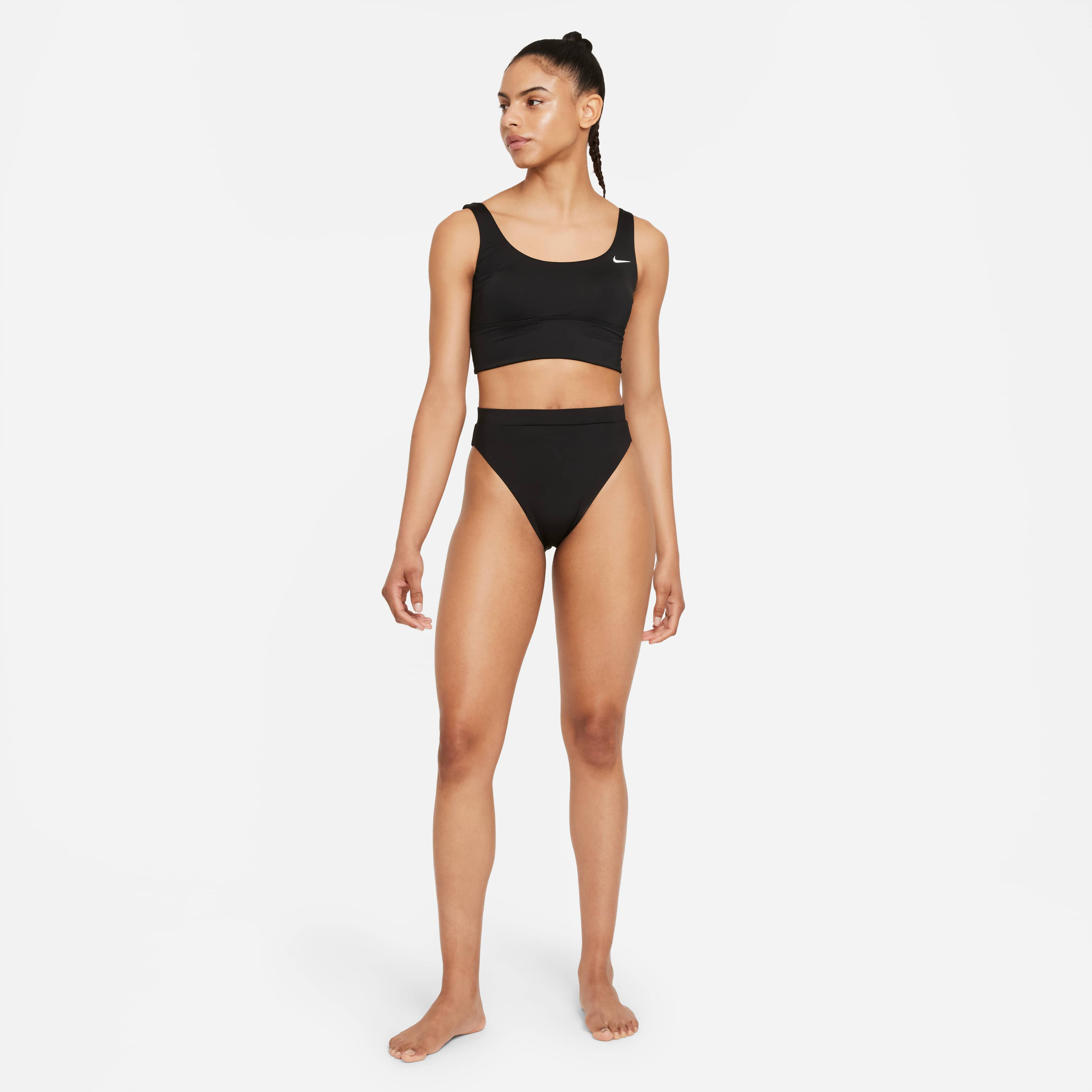 Nike Essential image number 4