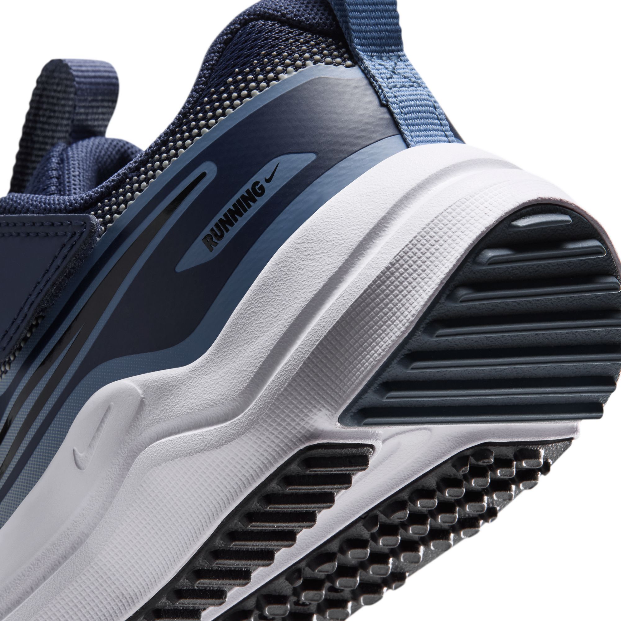 Nike Cosmic Runner image number 10