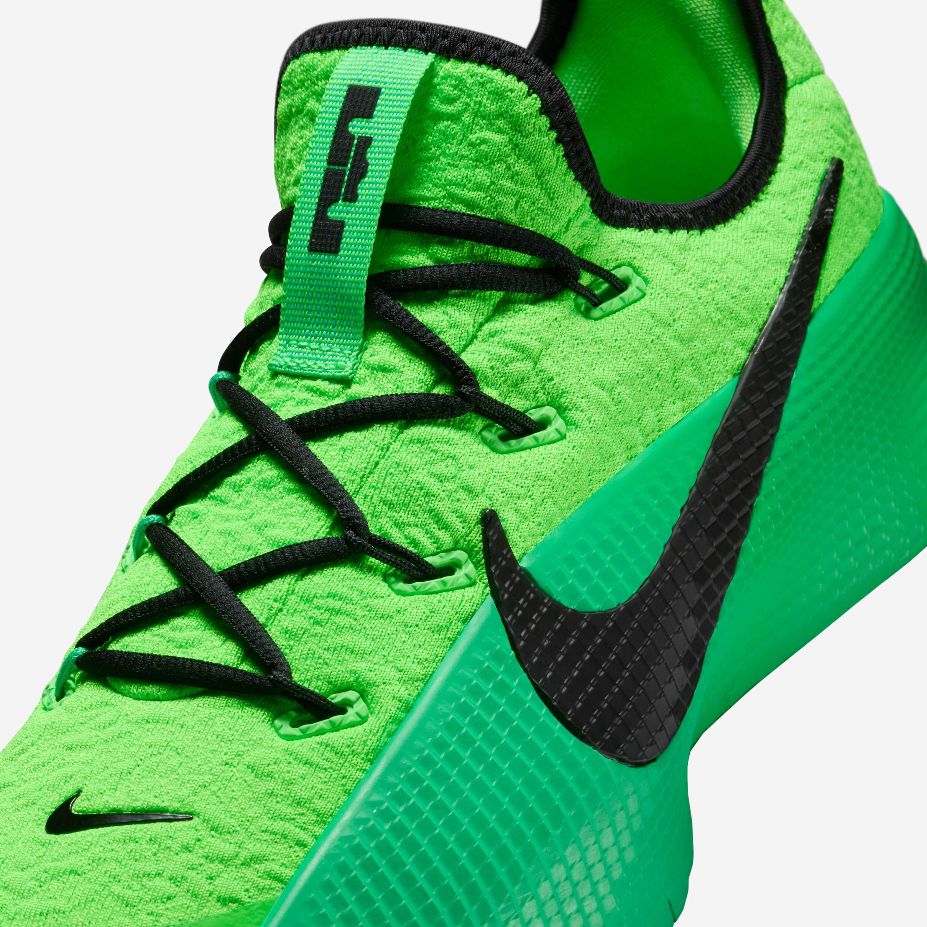 LeBron TR 1 image number 6