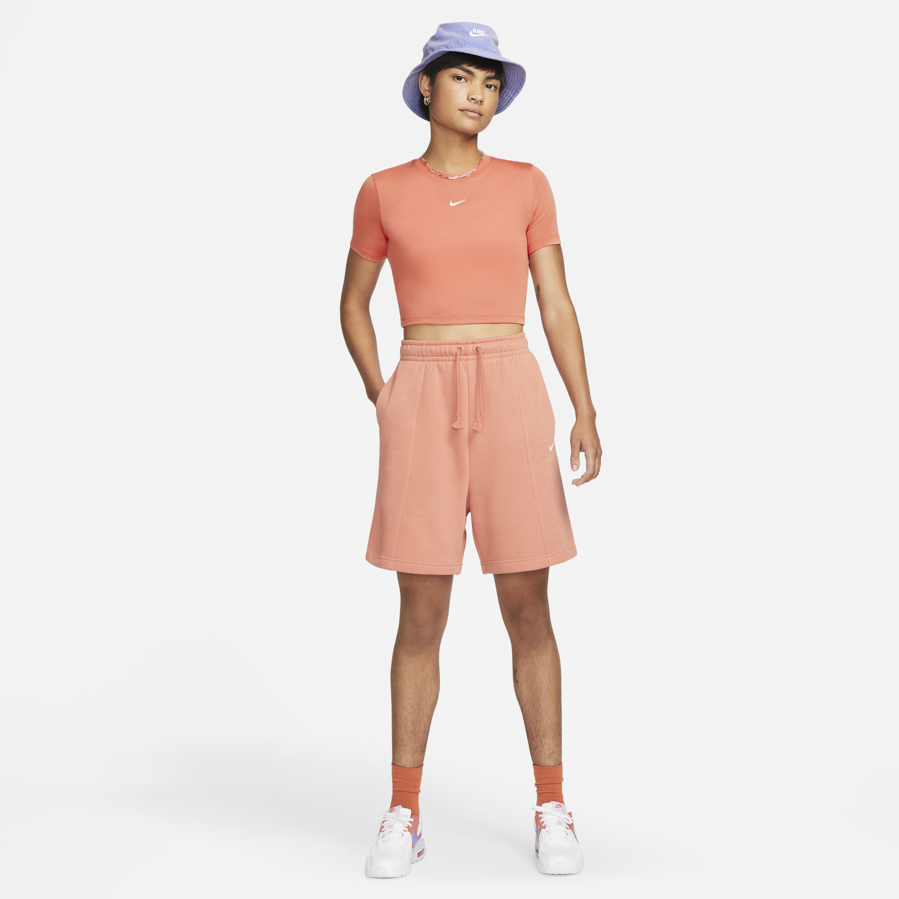 نايكي سبورتسوير اسنشال image number 3