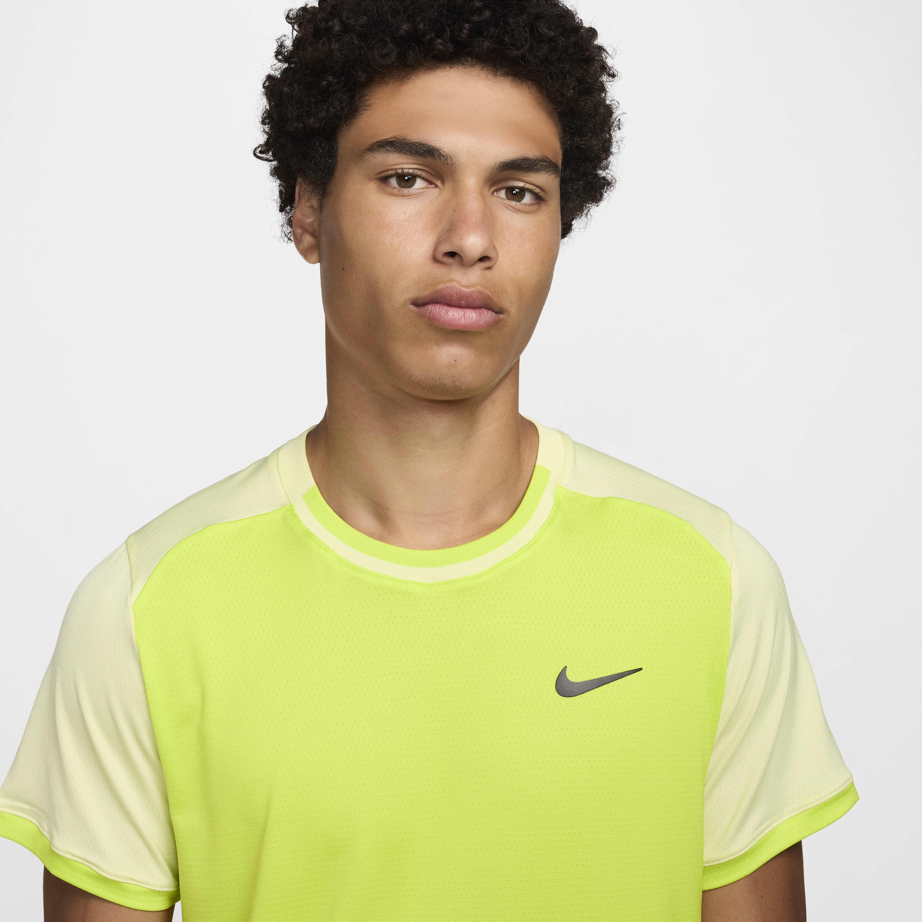 NikeCourt Advantage image number 2