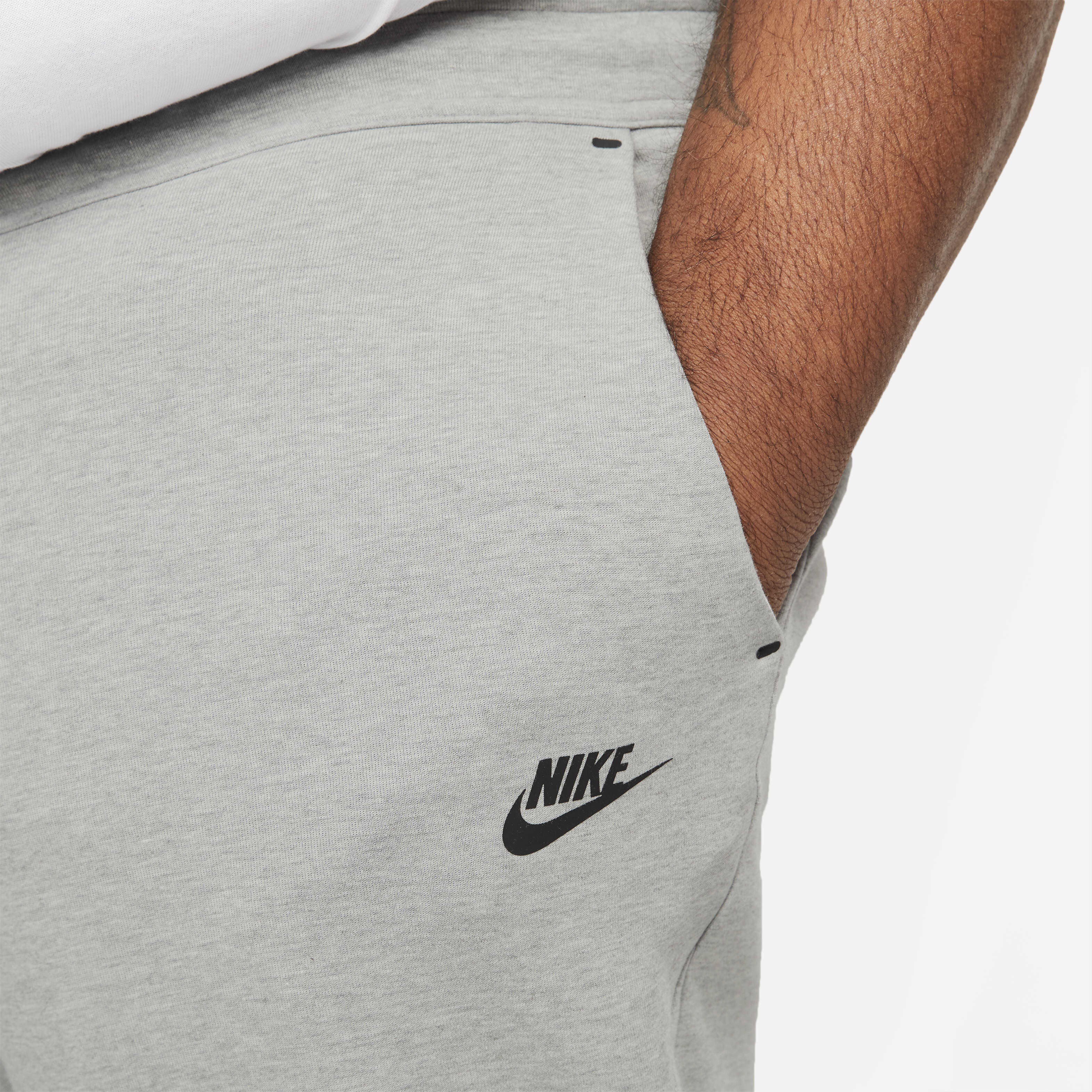 Nike Sportswear Tech Fleece image number 15