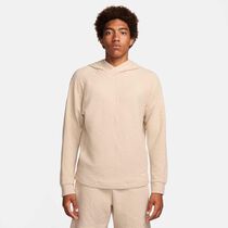 نايكي يوغا تيكستشر