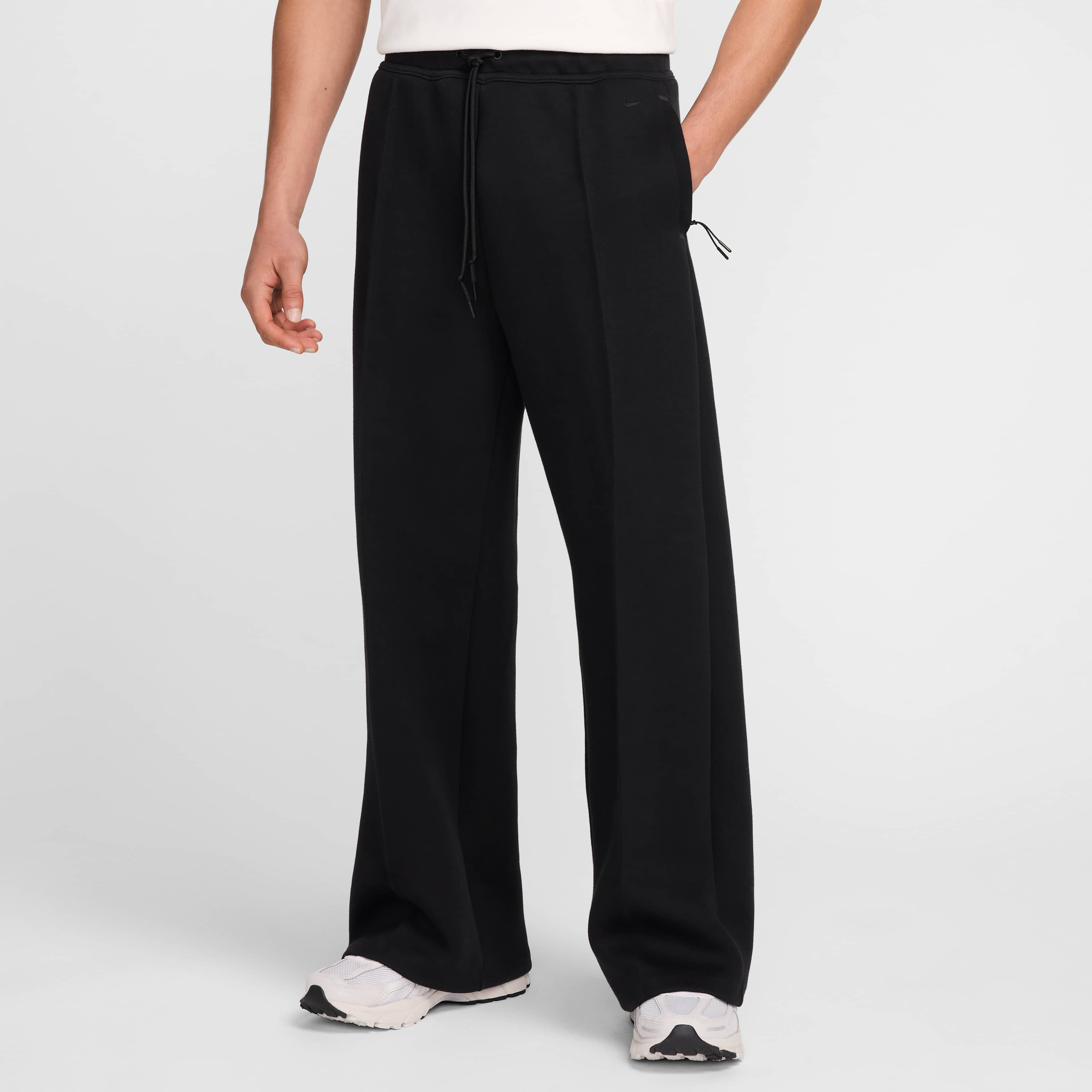 Nike Tech image number 0