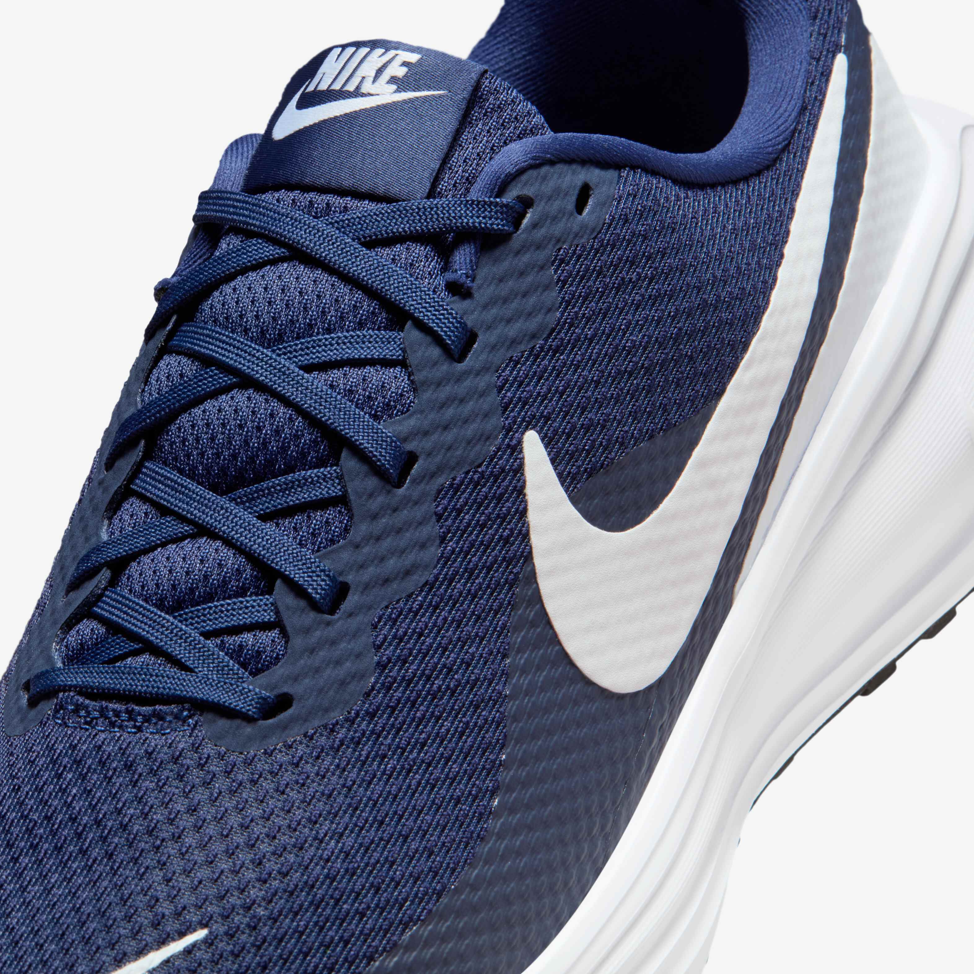 Nike Revolution 8 image number 6