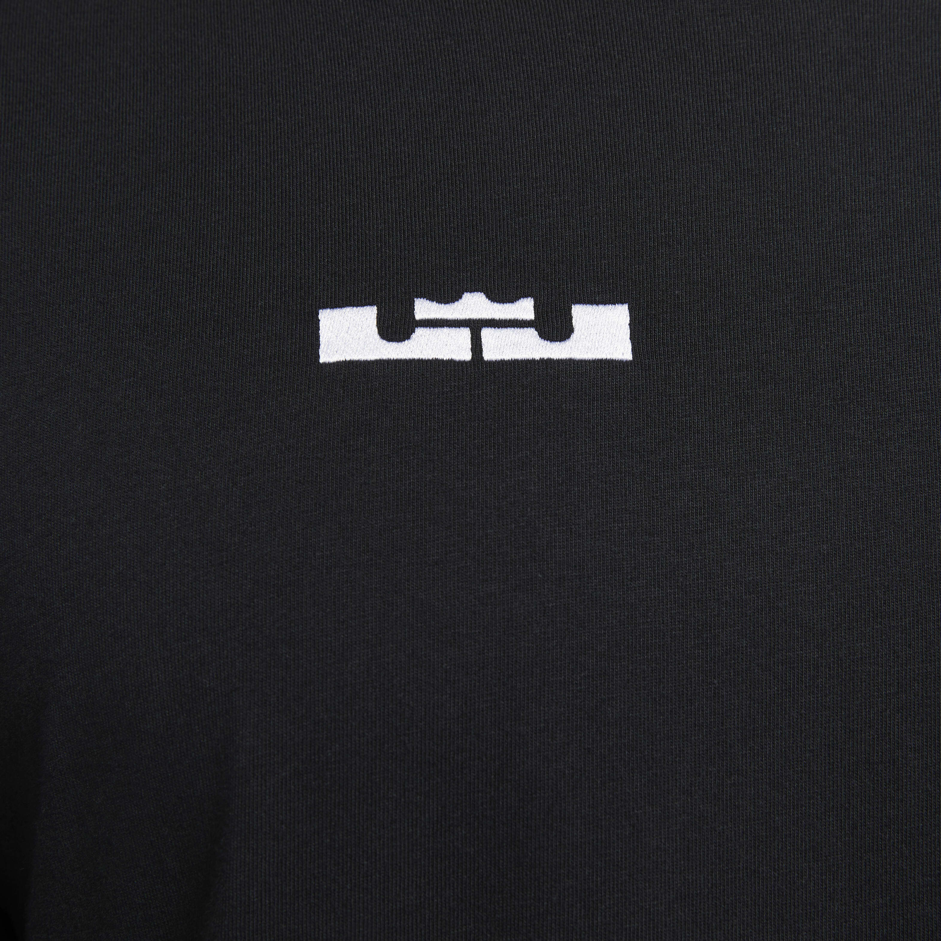 ليبرون x ليفربول F.C. image number 5