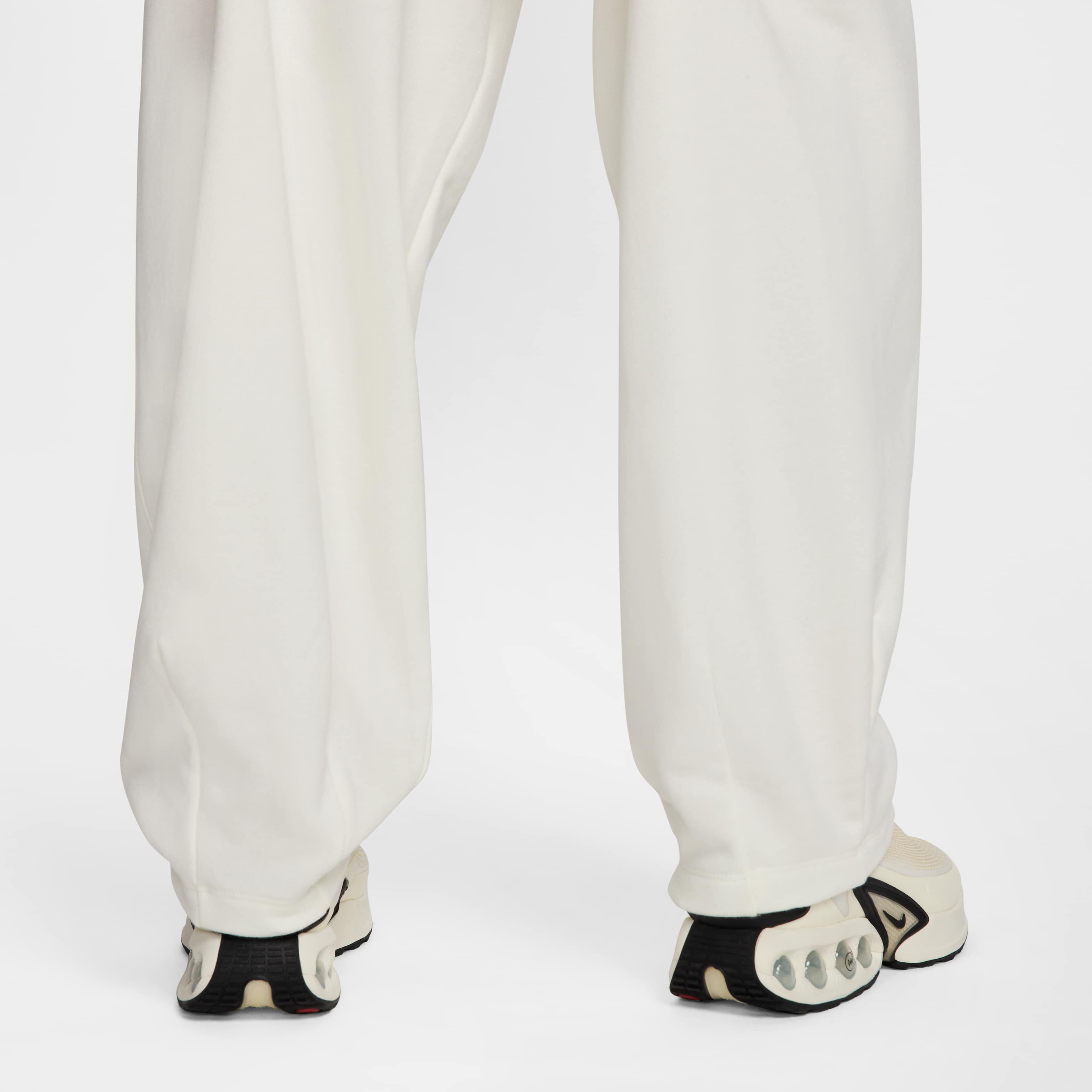 Nike Club Fleece image number 5