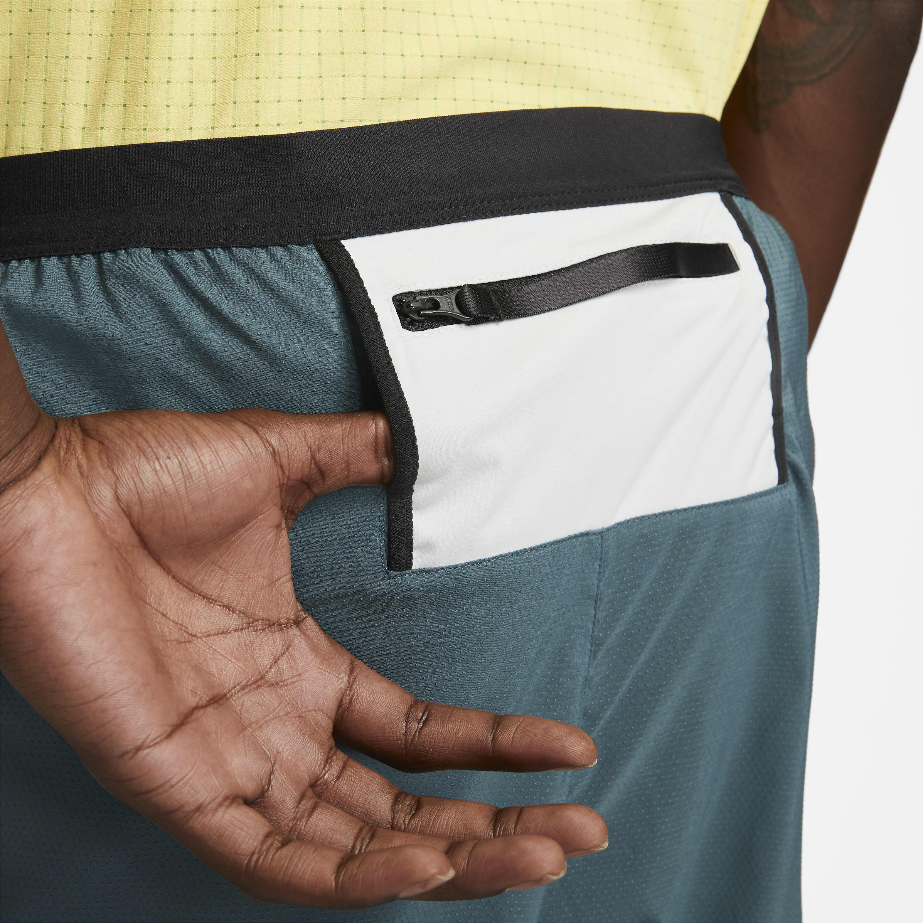 Nike Dri-FIT Phenom Elite image number 3