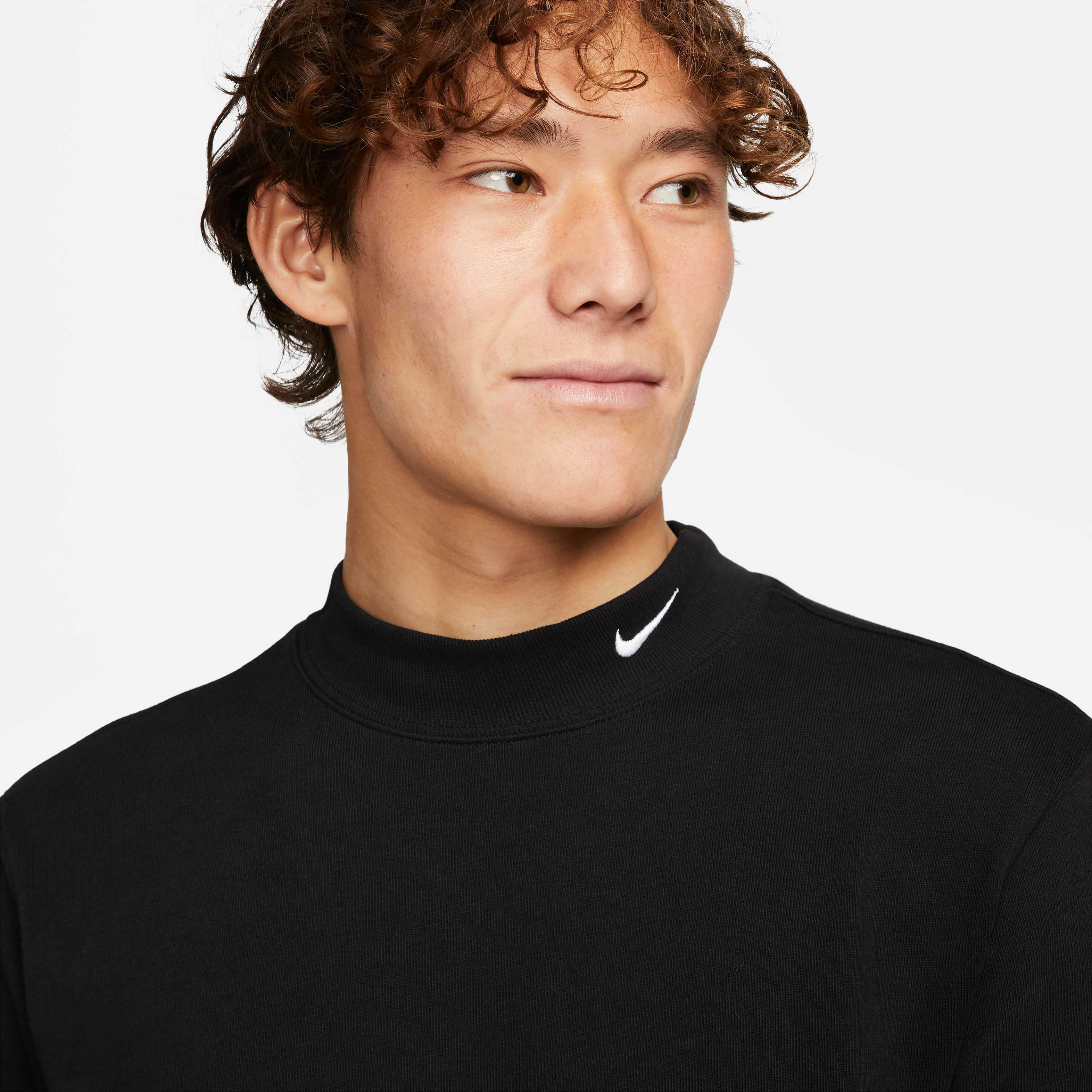 نايكي سبورتسوير image number 2