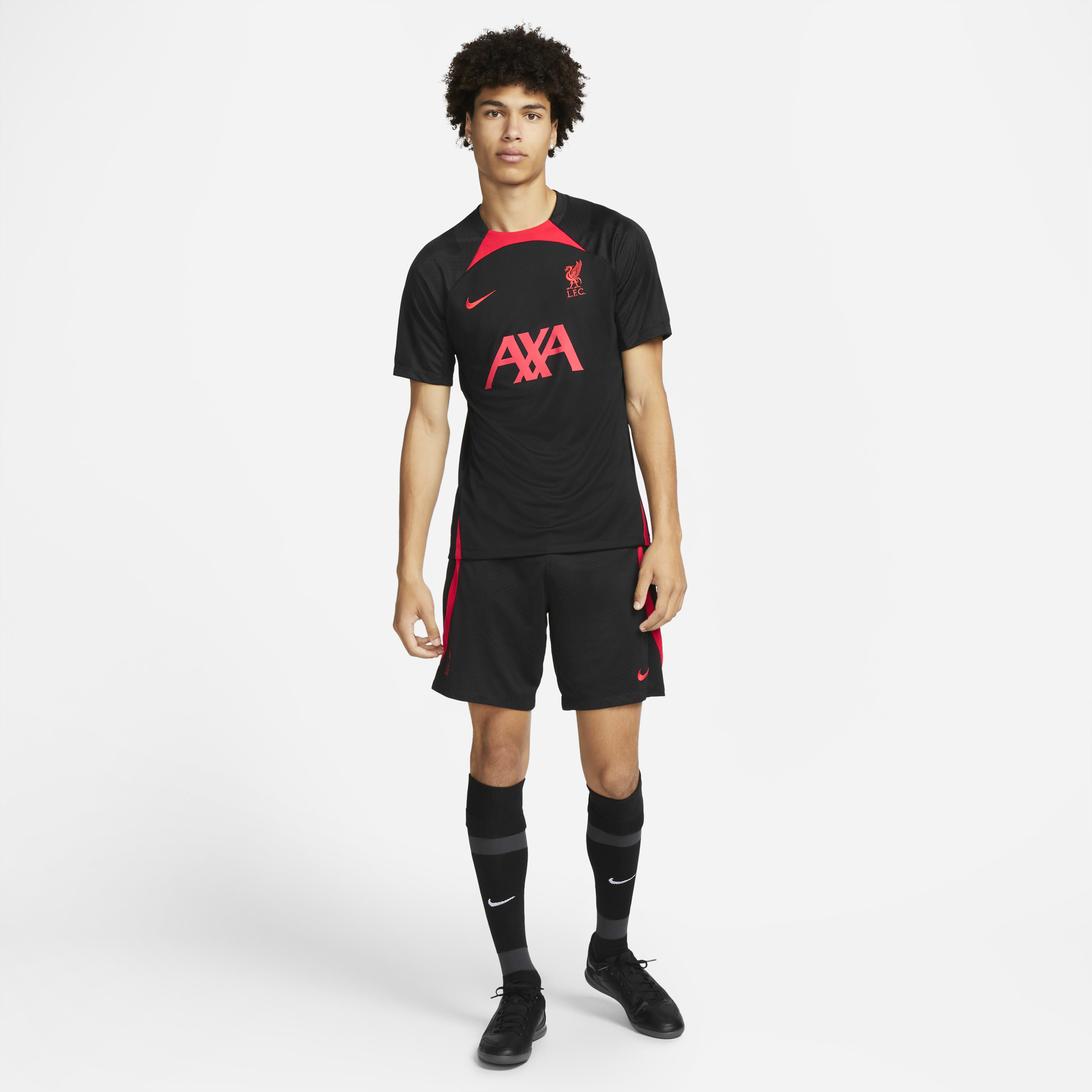 ليفربول سترايك image number 6