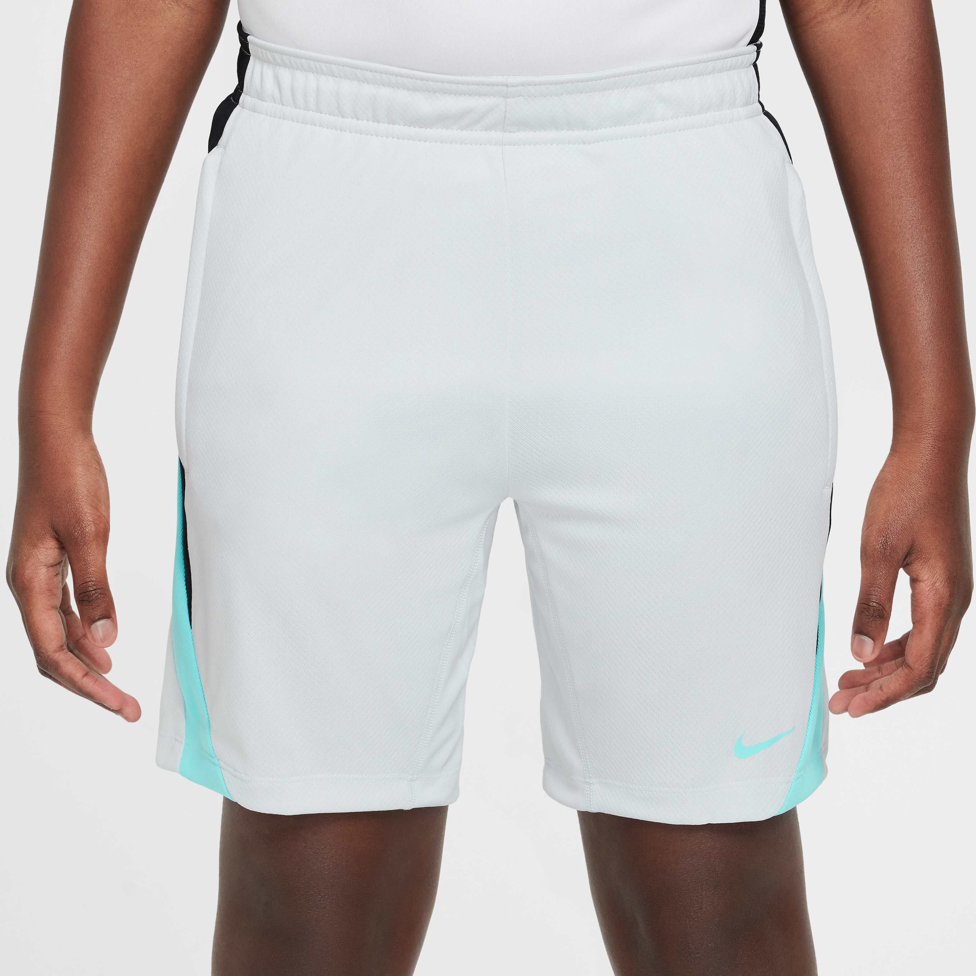 Nike Dri-FIT Strike image number 1