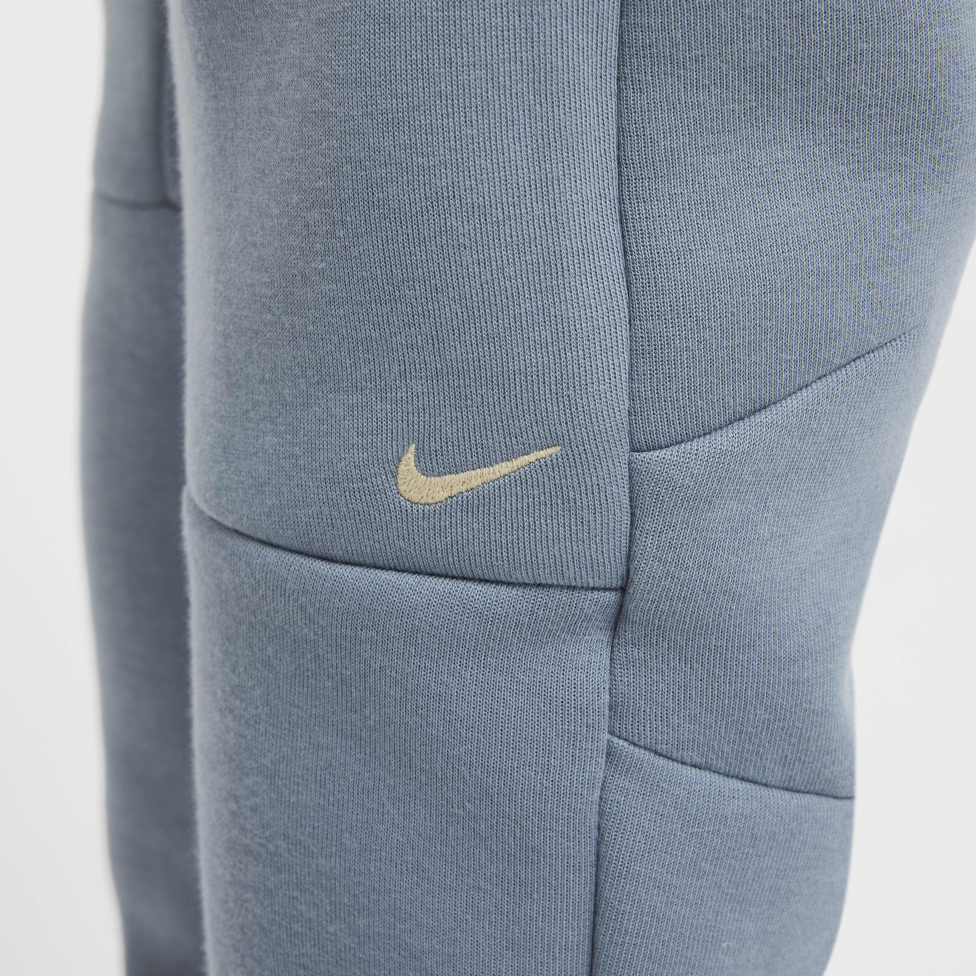 Nike Sportswear Tech Fleece image number 5