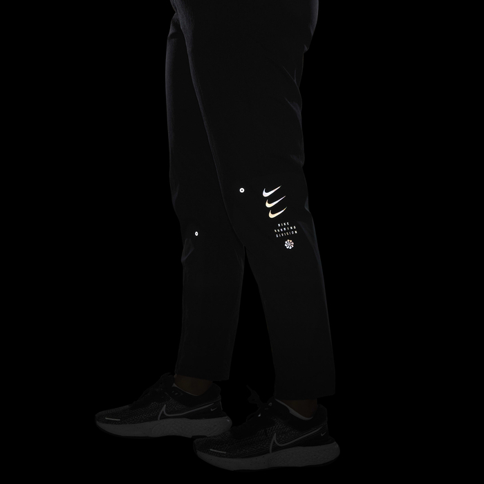 Nike Therma-FIT Run Division image number 7 Nike Therma-FIT Run Division image number 7