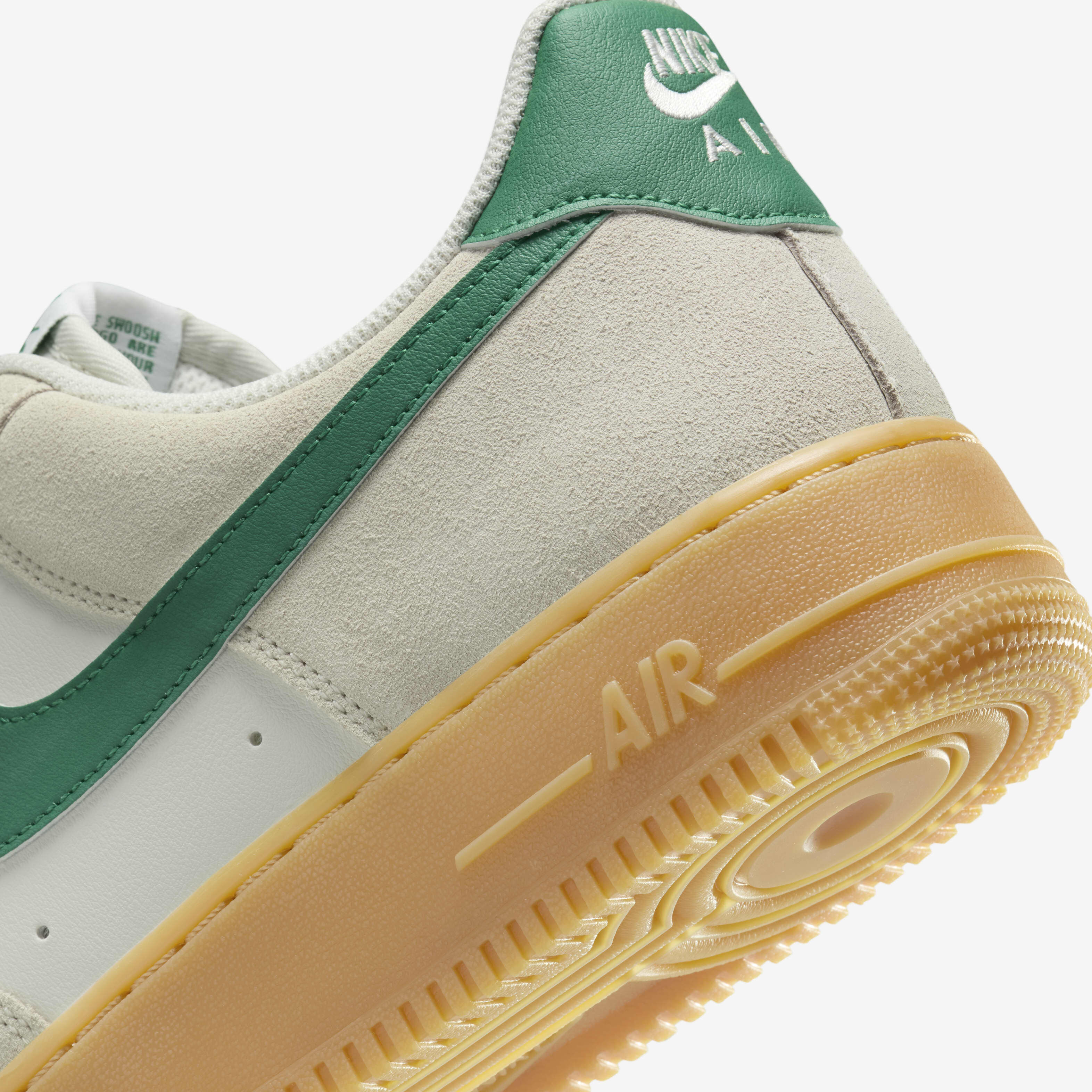 Yellow air force 1 7 lv8 utility trainers deals