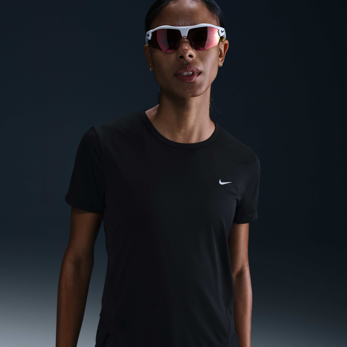 نايكي تيمبو image number 0 نايكي تيمبو image number 0