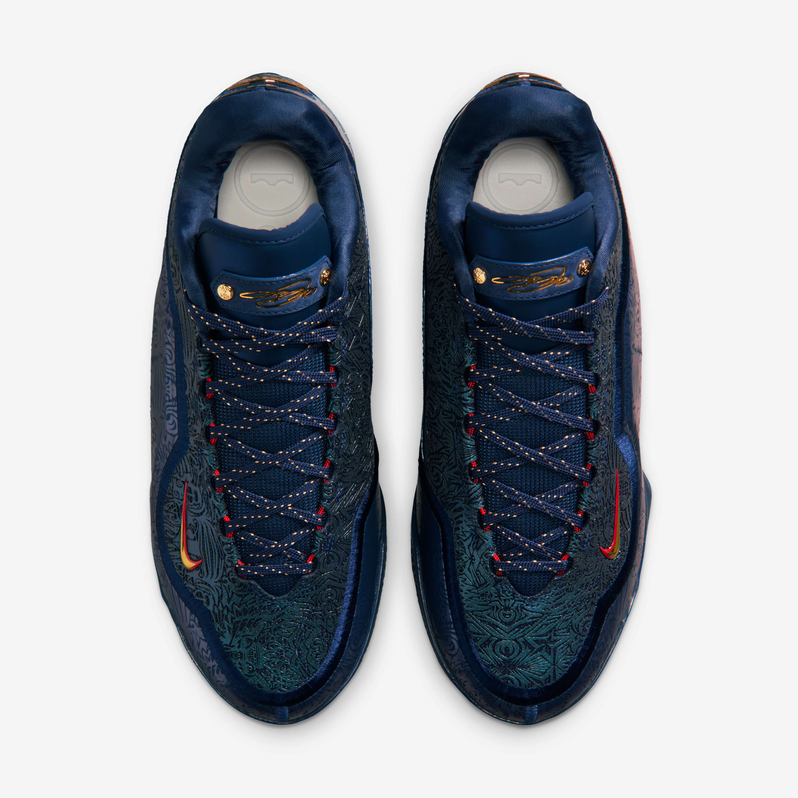 LeBron XXIII 'Honour The King' image number 3