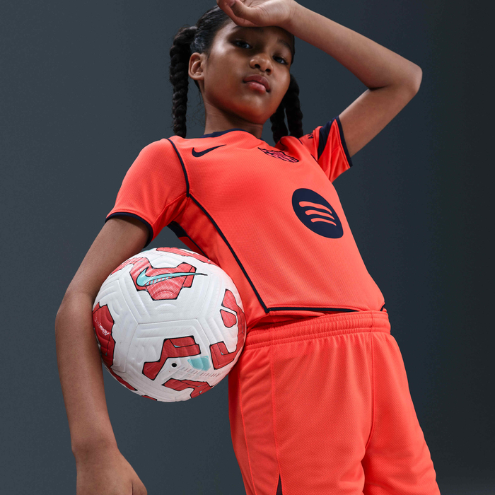 برشلونة 26/2025 ستيديوم البديل image number 4 برشلونة 26/2025 ستيديوم البديل image number 4