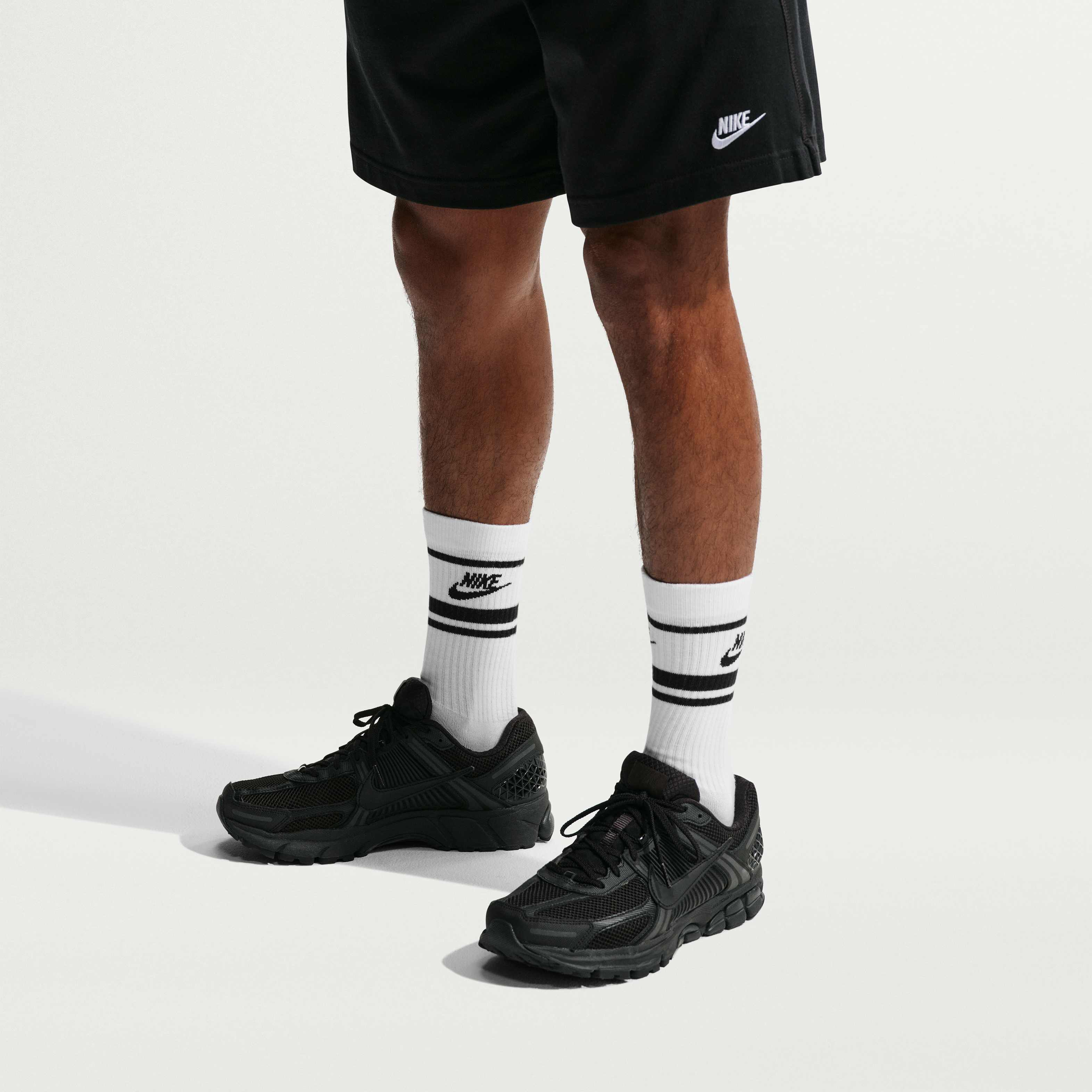 Nike Sportswear Dri-FIT Everyday Essential image number 5