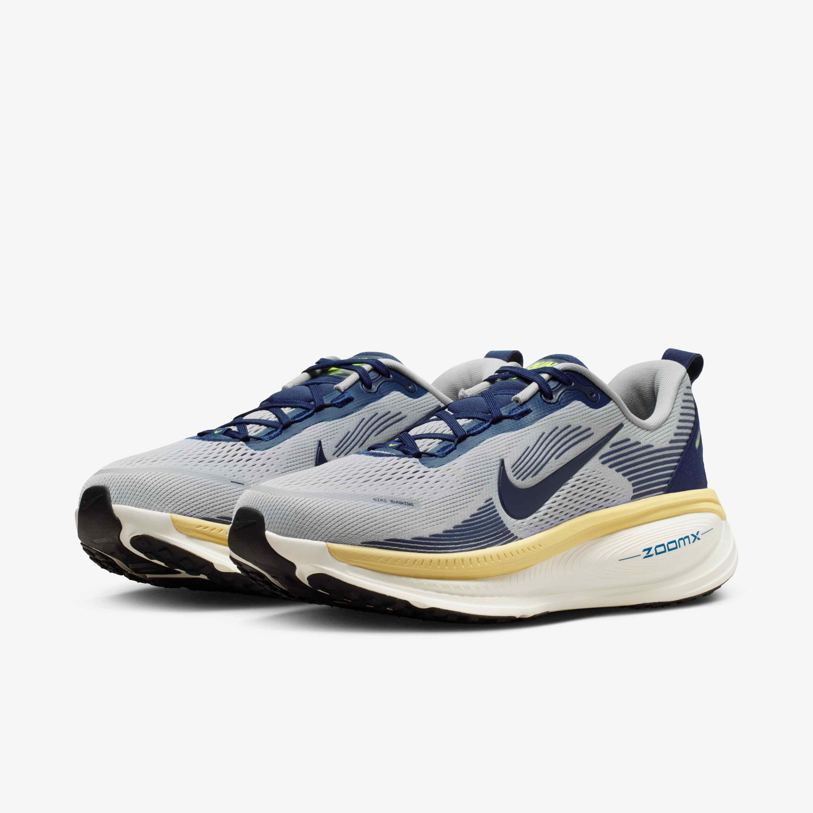 Nike Vomero 18 image number 4