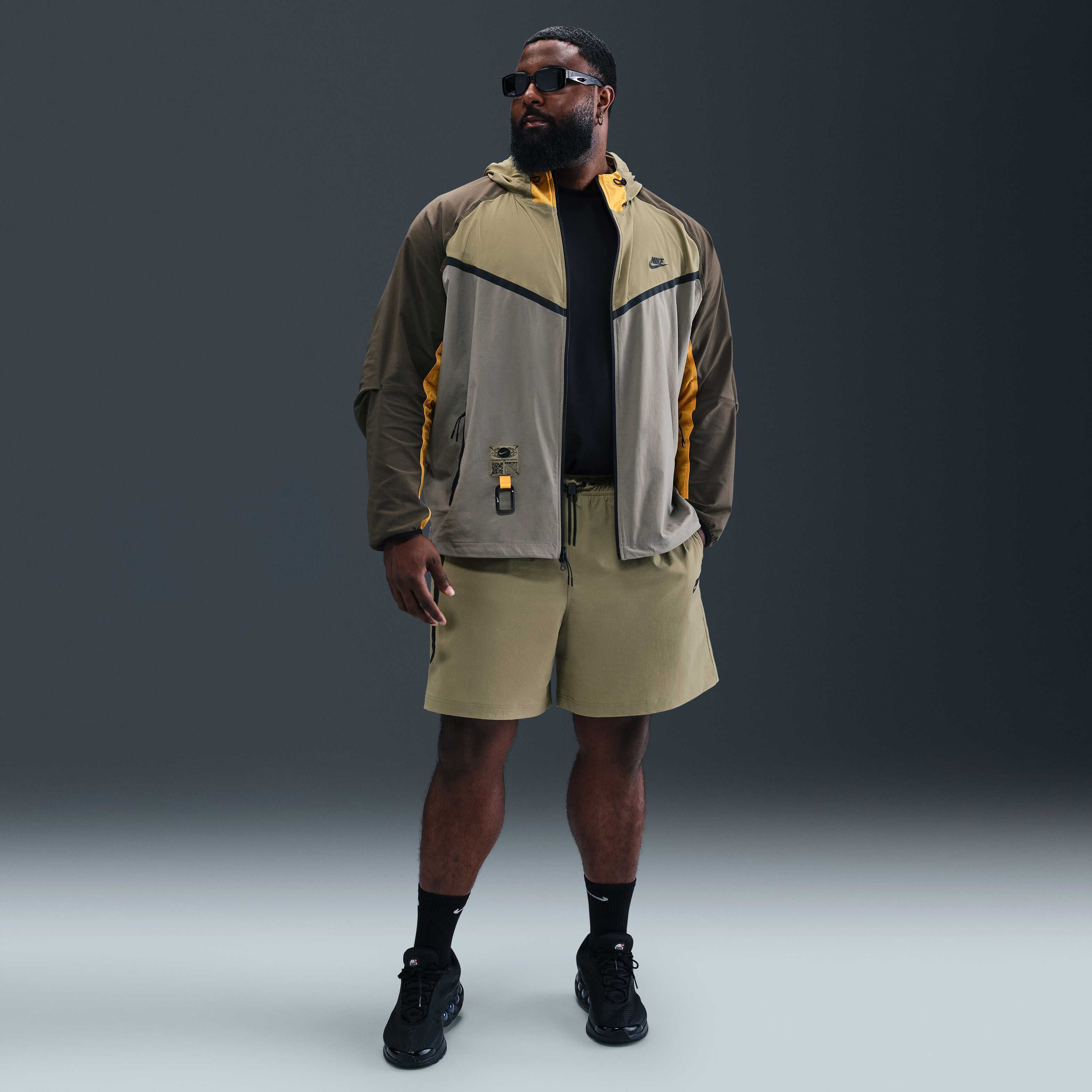 نايكي تك image number 5