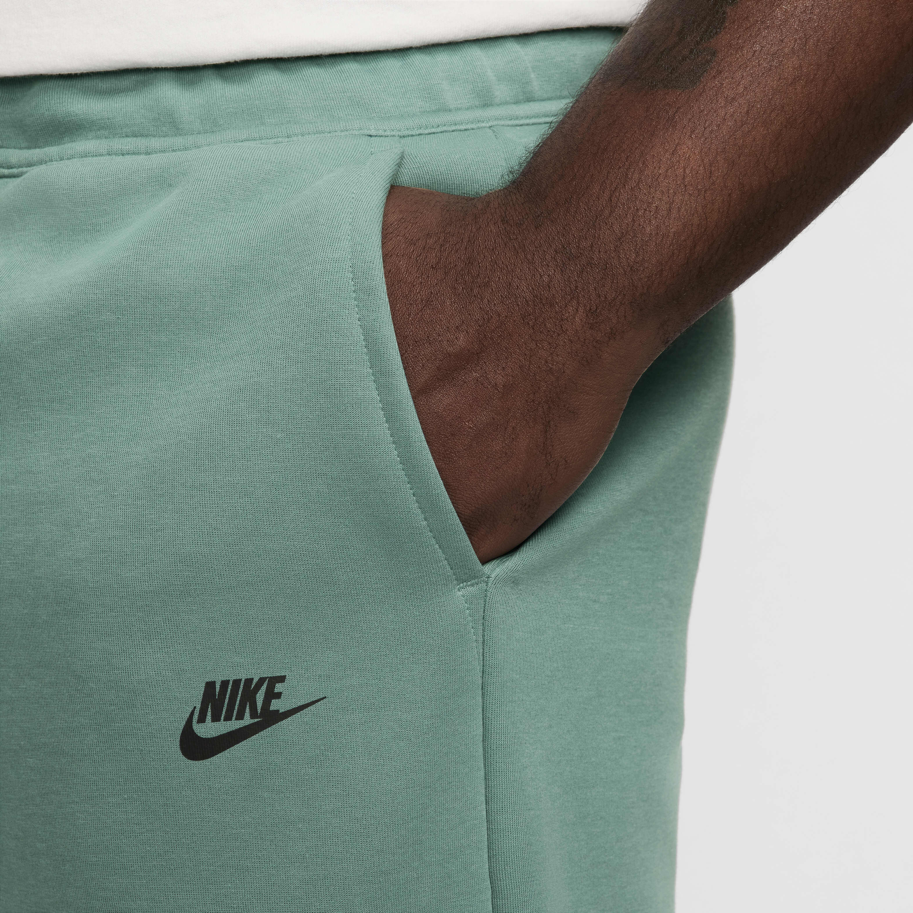 Nike Sportswear Tech Fleece image number 12