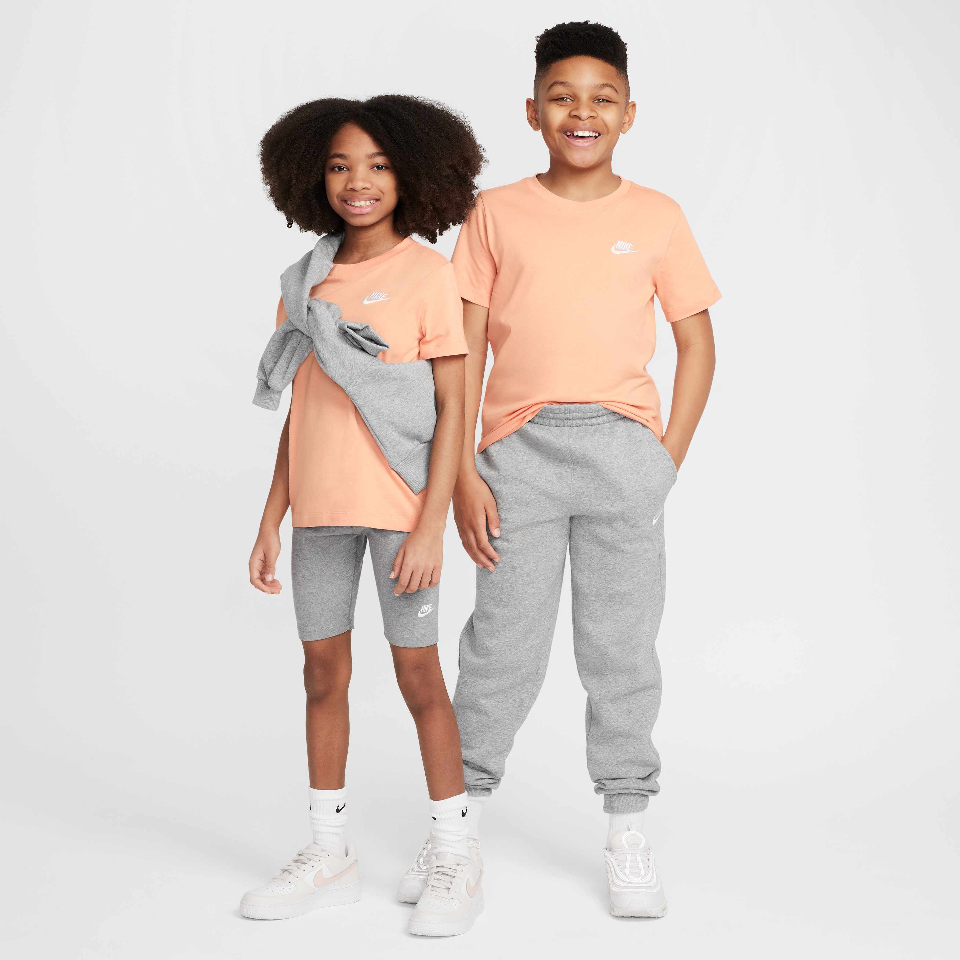 نايكي سبورتسوير image number 4