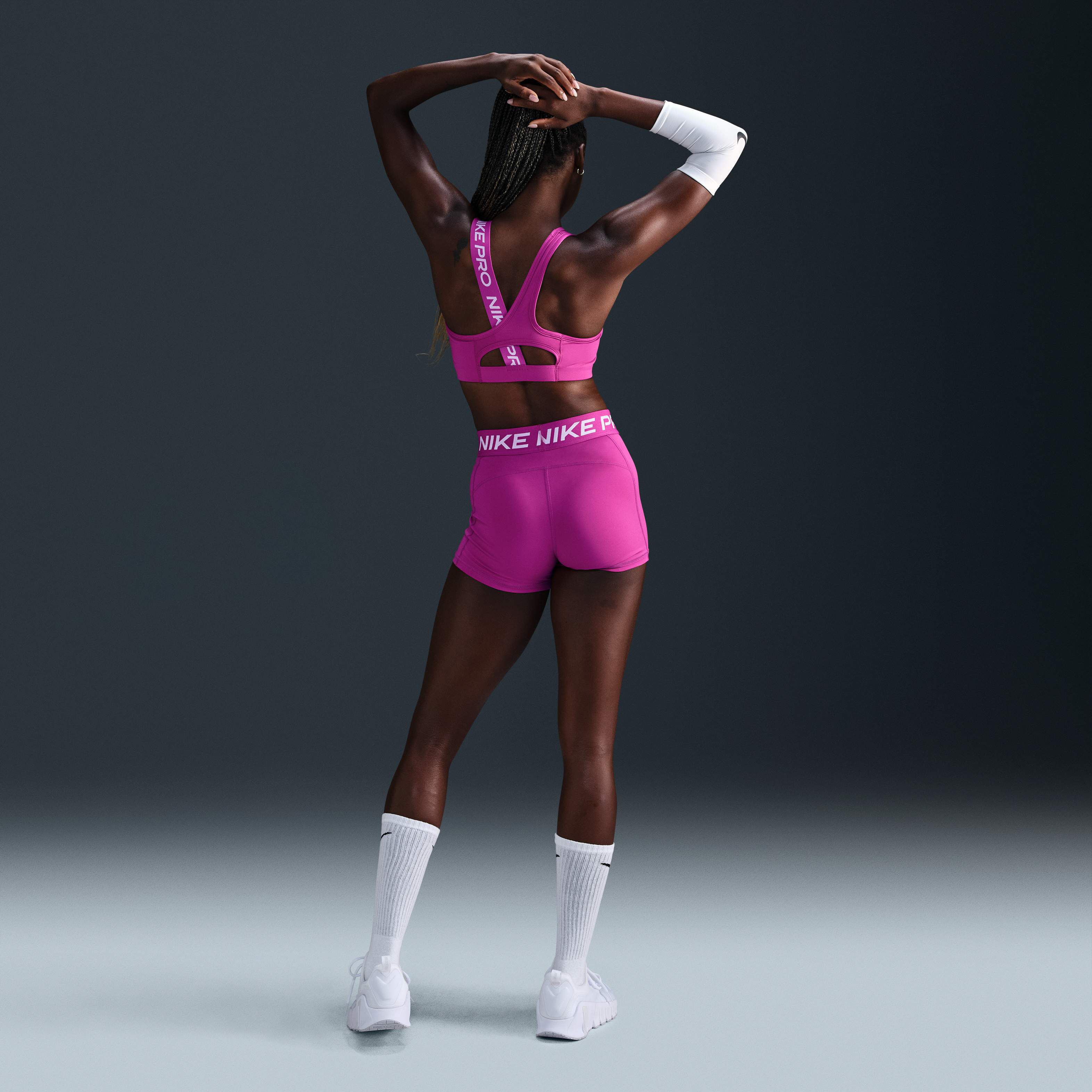 نايكي برو سووش ايسيمتريكال image number 4