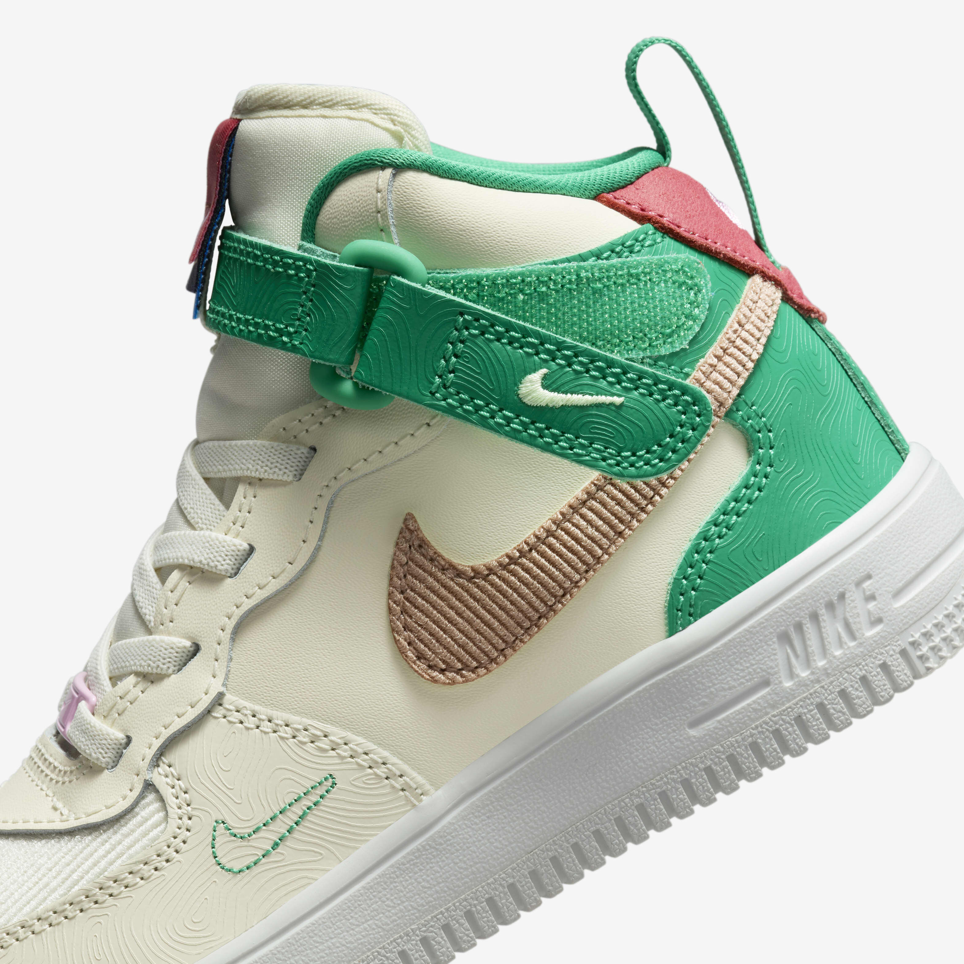 Buy Nike Force 1 Mid SE EasyOn Younger Kids Shoes Nike Qatar Official