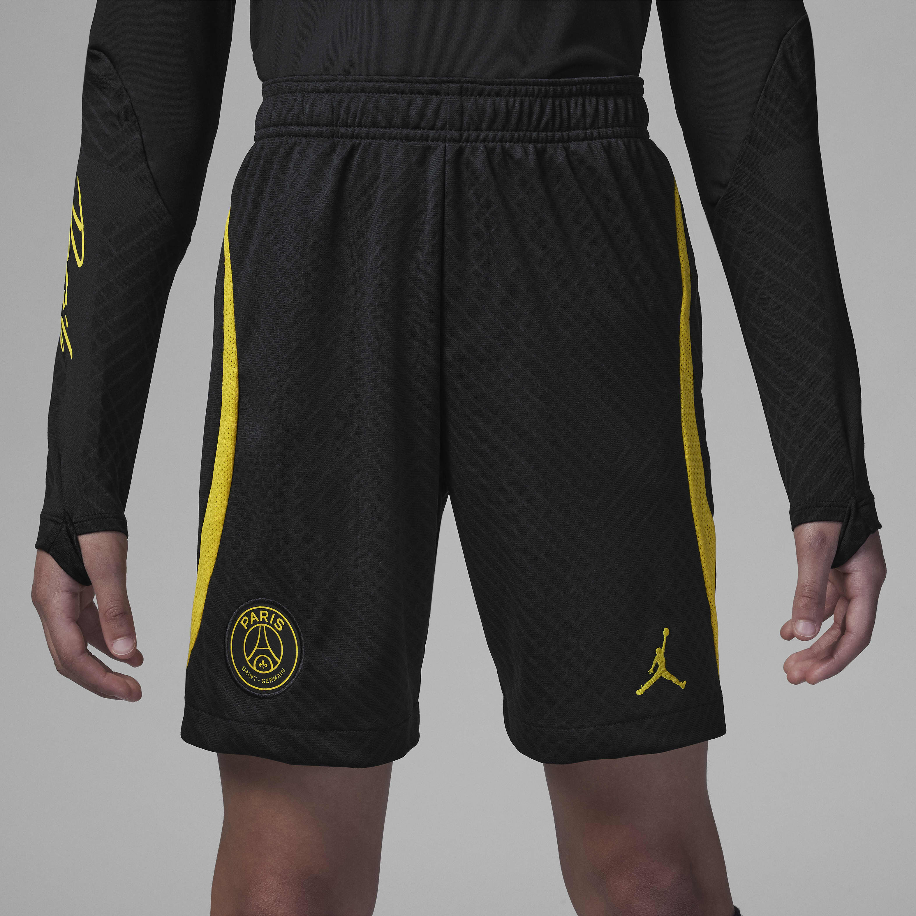 Paris Saint-Germain Strike image number 1