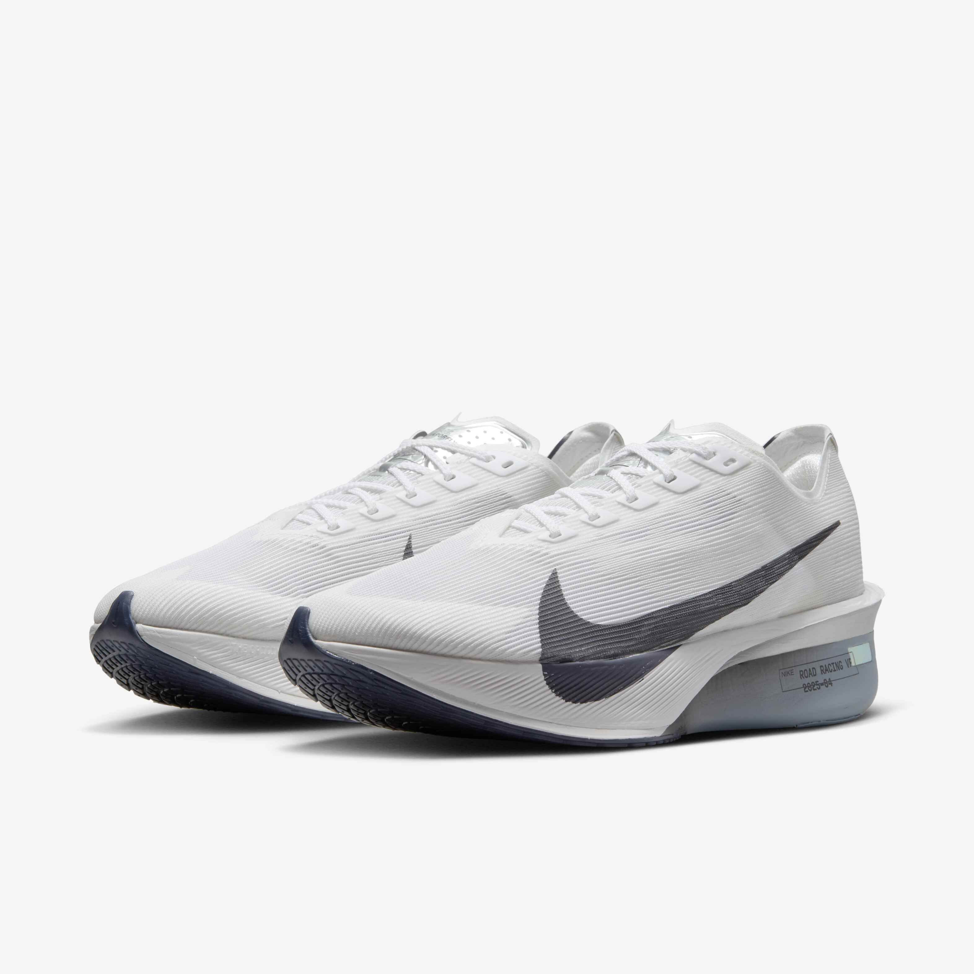 Nike Vaporfly 4 image number 4