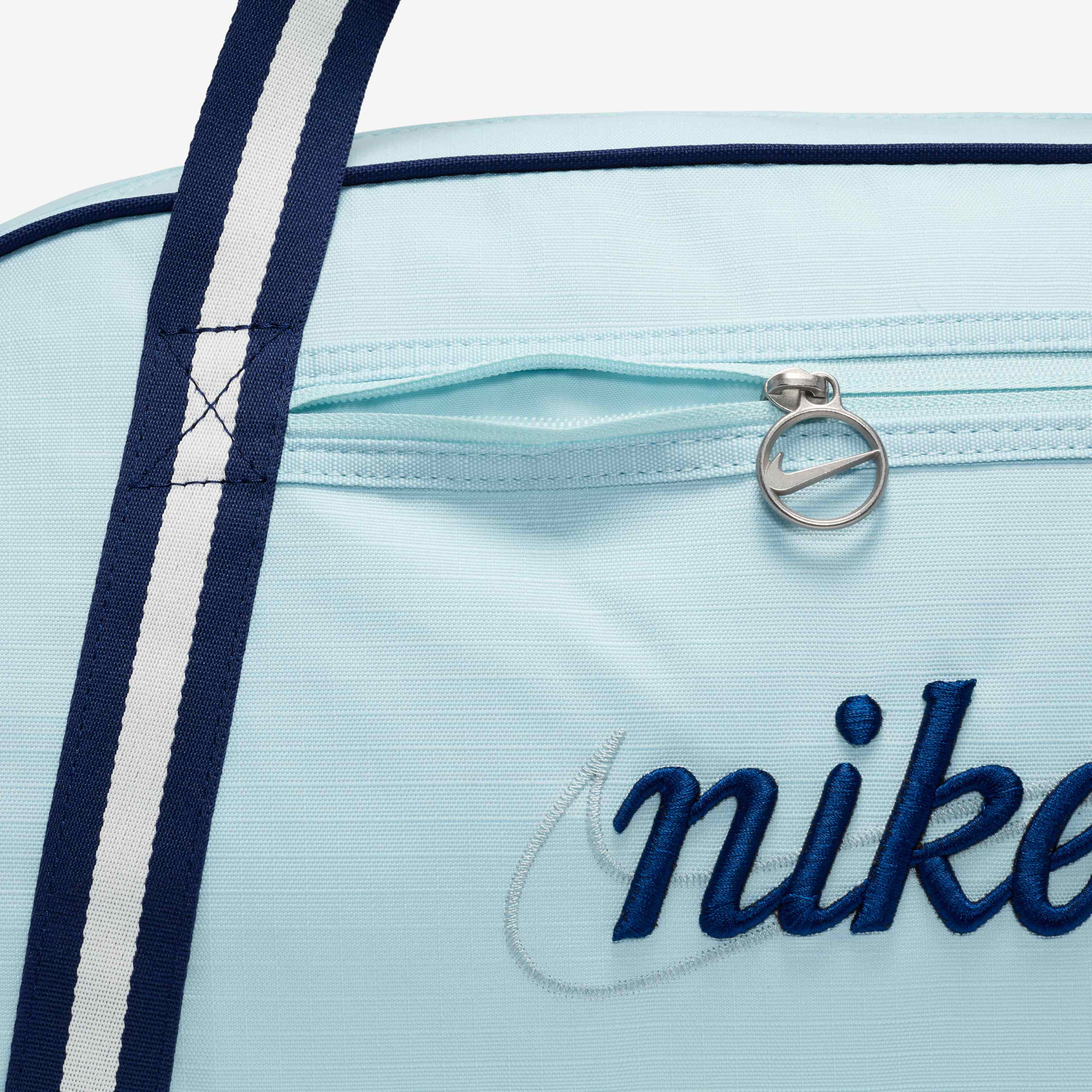 نايكي جيم كلوب image number 5