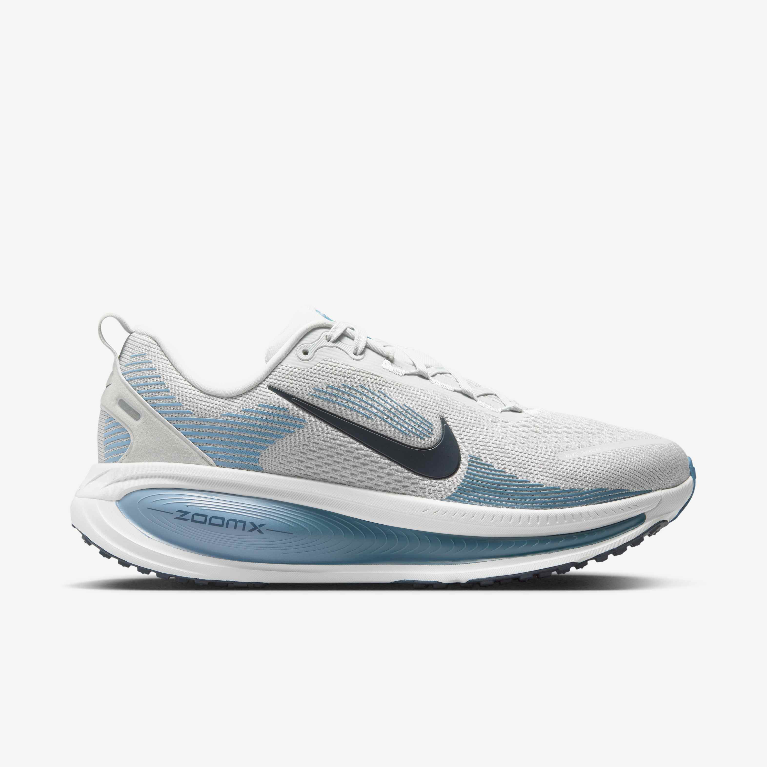 Nike Vomero 18 image number 2